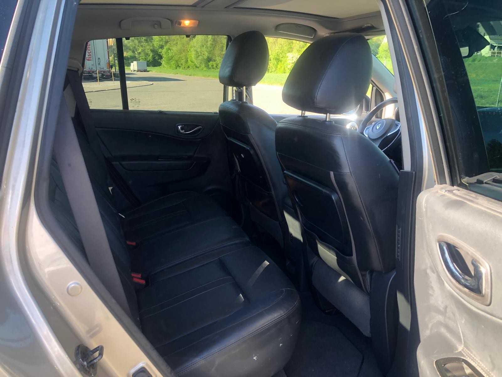 RENAULT Koleos 2.0 dCi Dynamique 4x4-image-12