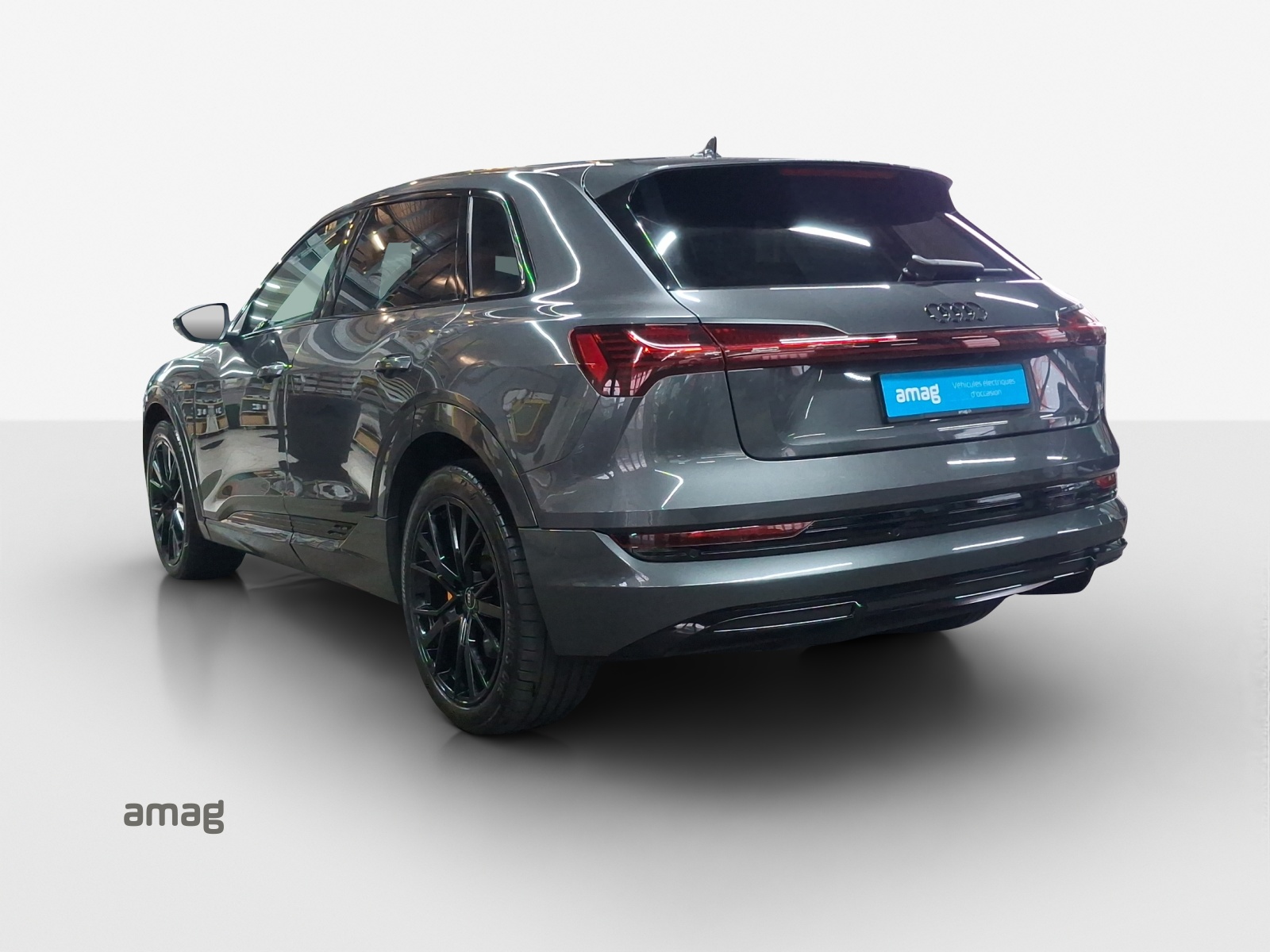AUDI e-tron 55 S Line Black Edition quattro-image-3
