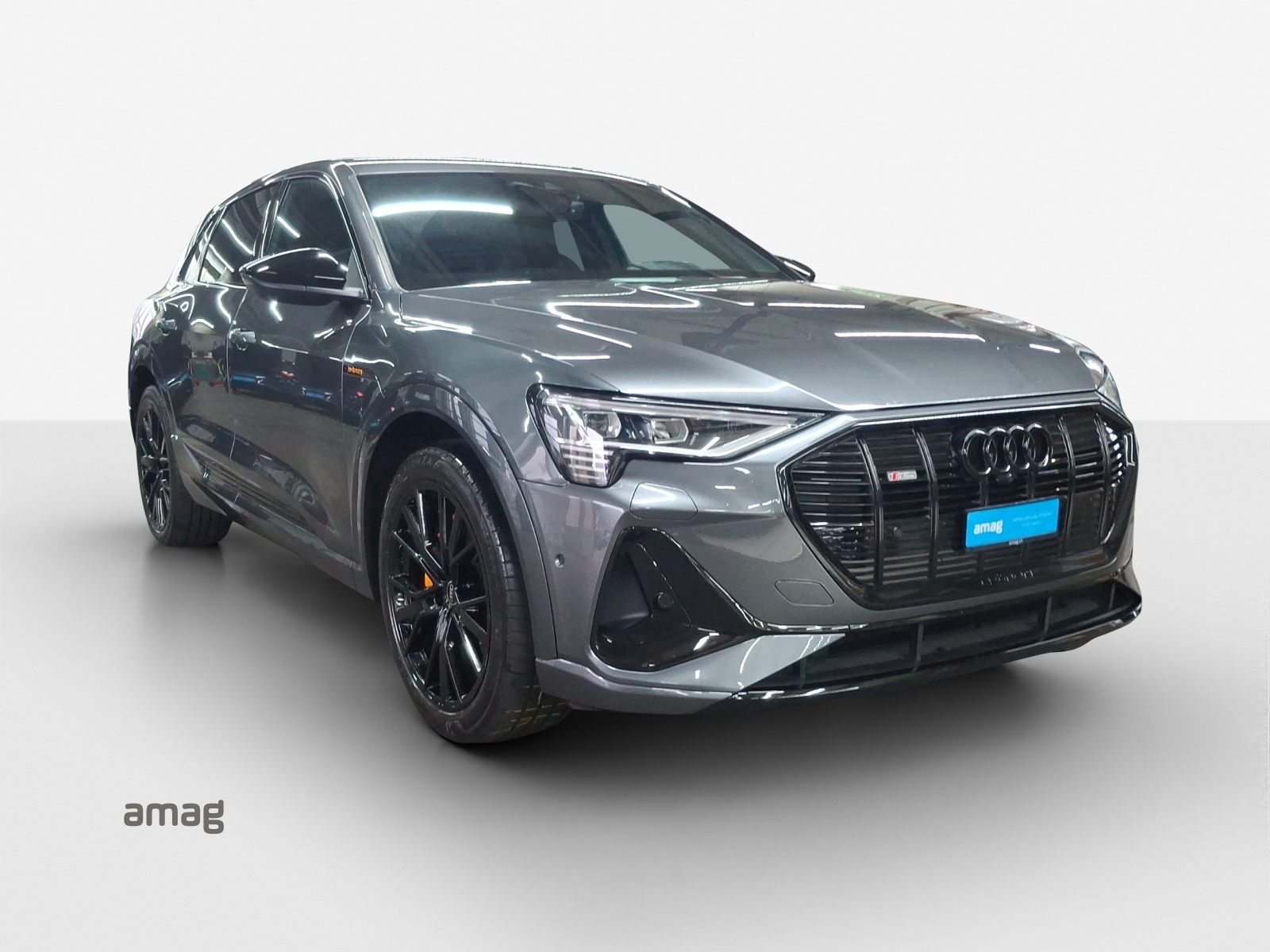 AUDI e-tron 55 S Line Black Edition quattro-image-6