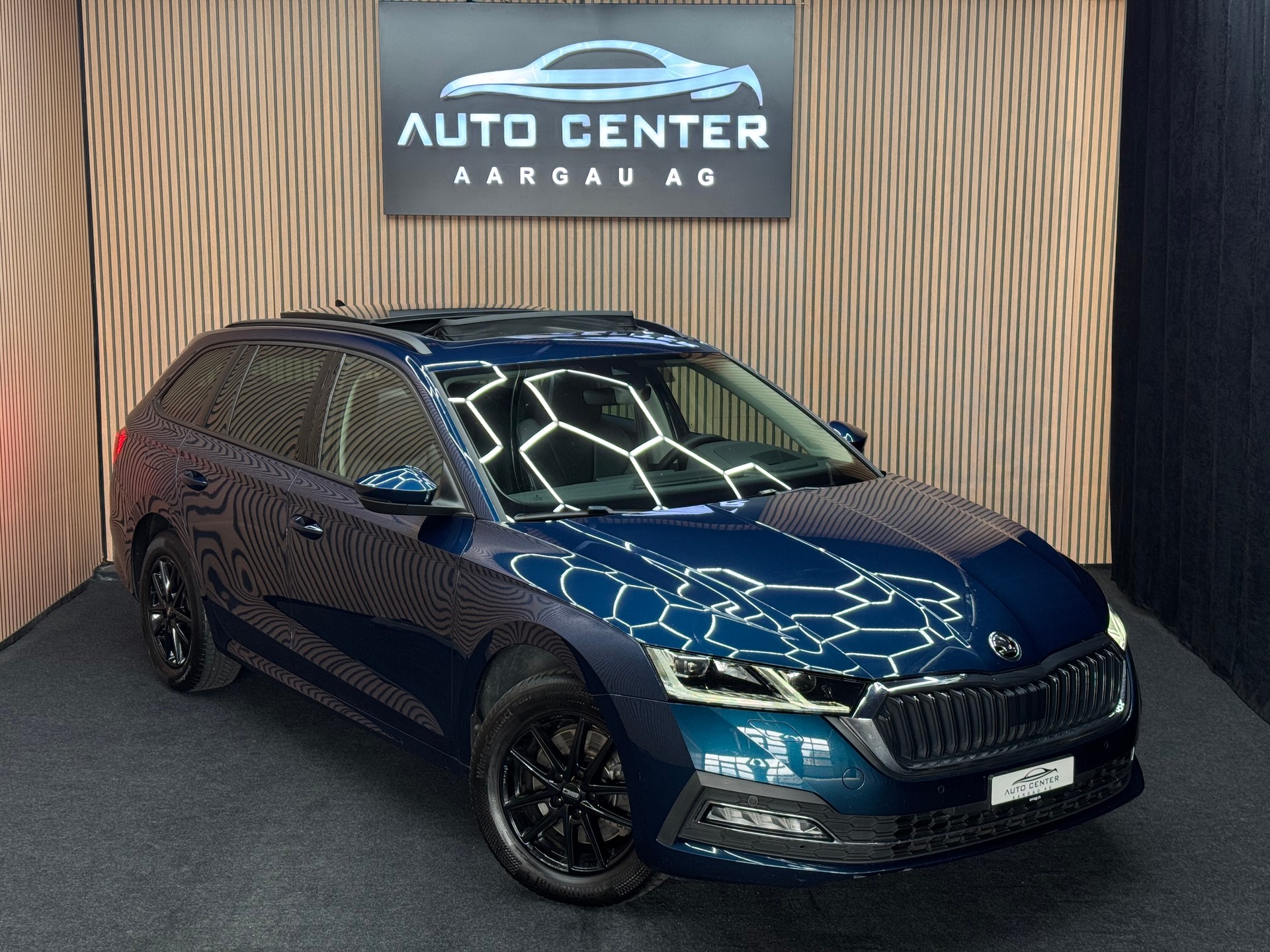 SKODA Octavia Combi 2.0 TDI 150 Style DSG | Panorama | Massagesitze | *ab CHF 199.-/ Monat*