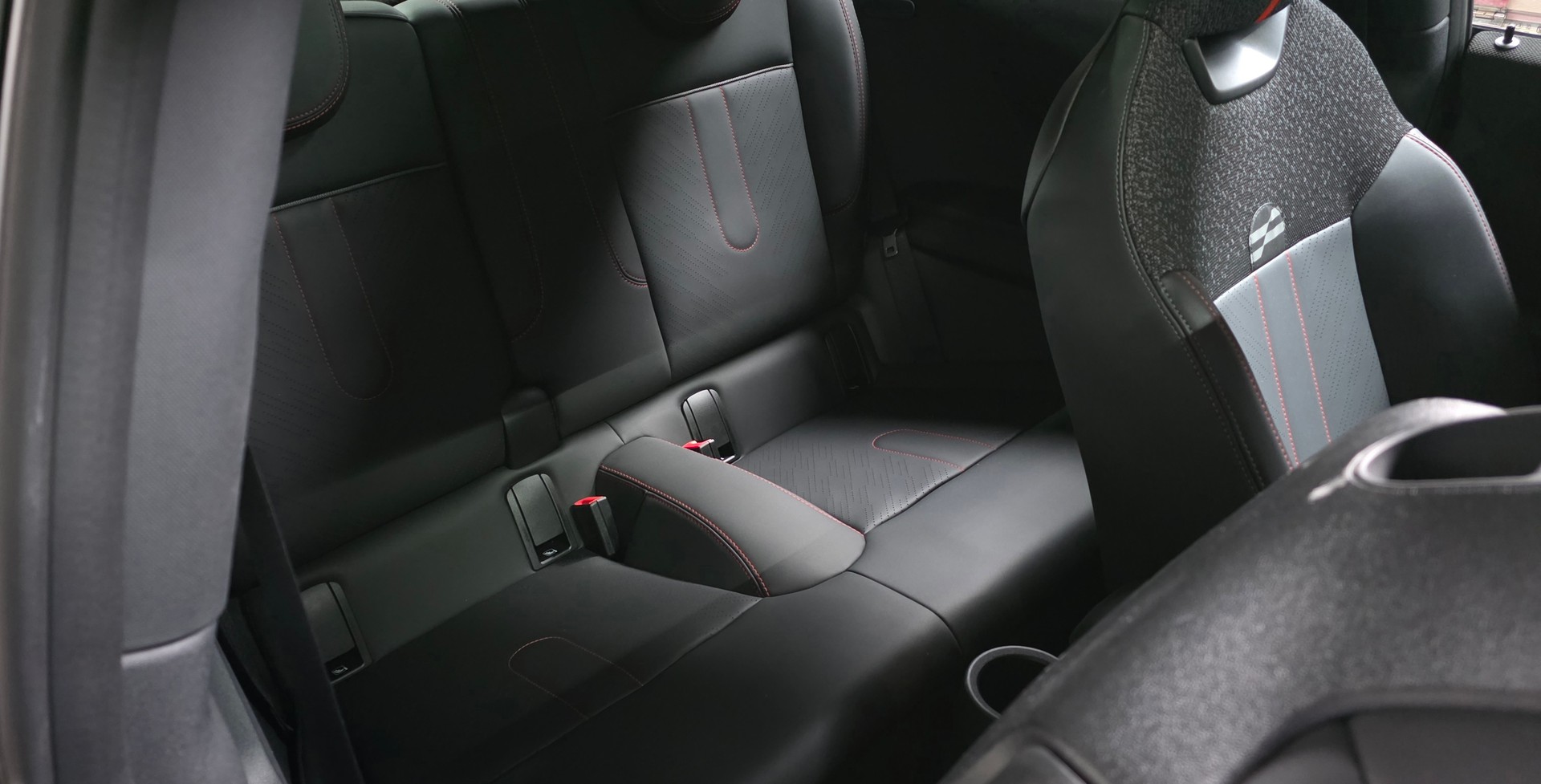 MINI John Cooper Works *Panoramadach*HeadUpDisplay*360°Kamera*Carplay/Androidauto*-image-25