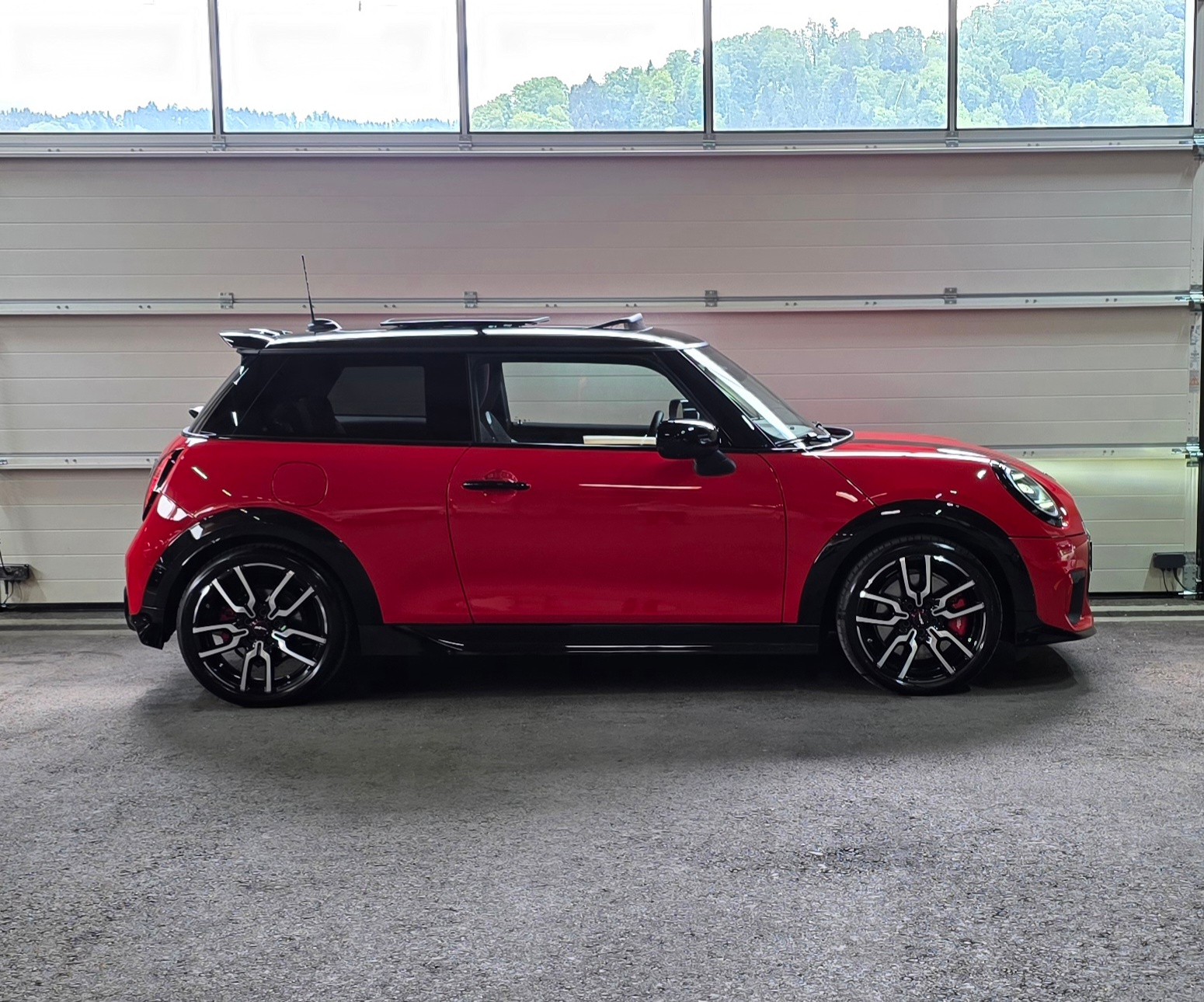MINI John Cooper Works *Panoramadach*HeadUpDisplay*360°Kamera*Carplay/Androidauto*-image-5