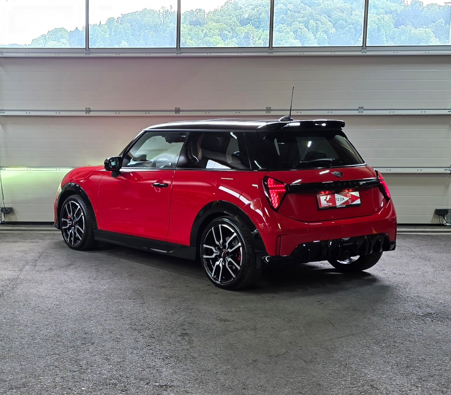 MINI John Cooper Works *Panoramadach*HeadUpDisplay*360°Kamera*Carplay/Androidauto*-image-2