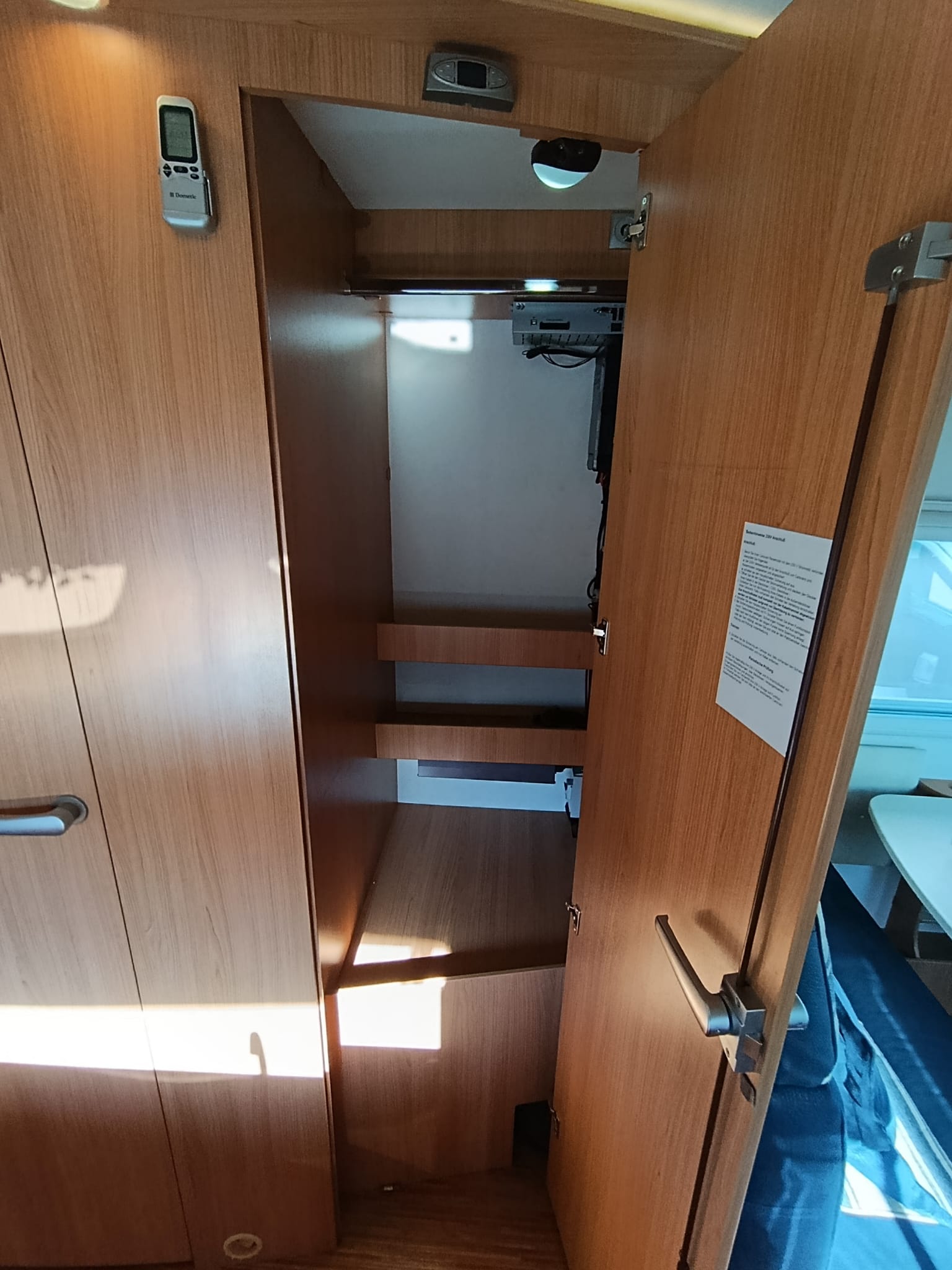 ADRIA Vision ***Maximale Freiheit dank Vollautarkie***Grenzenloses Reisen***Efoy Anlage*Solar*Wechselrichter 4000W*Dieselheizung*-image-13
