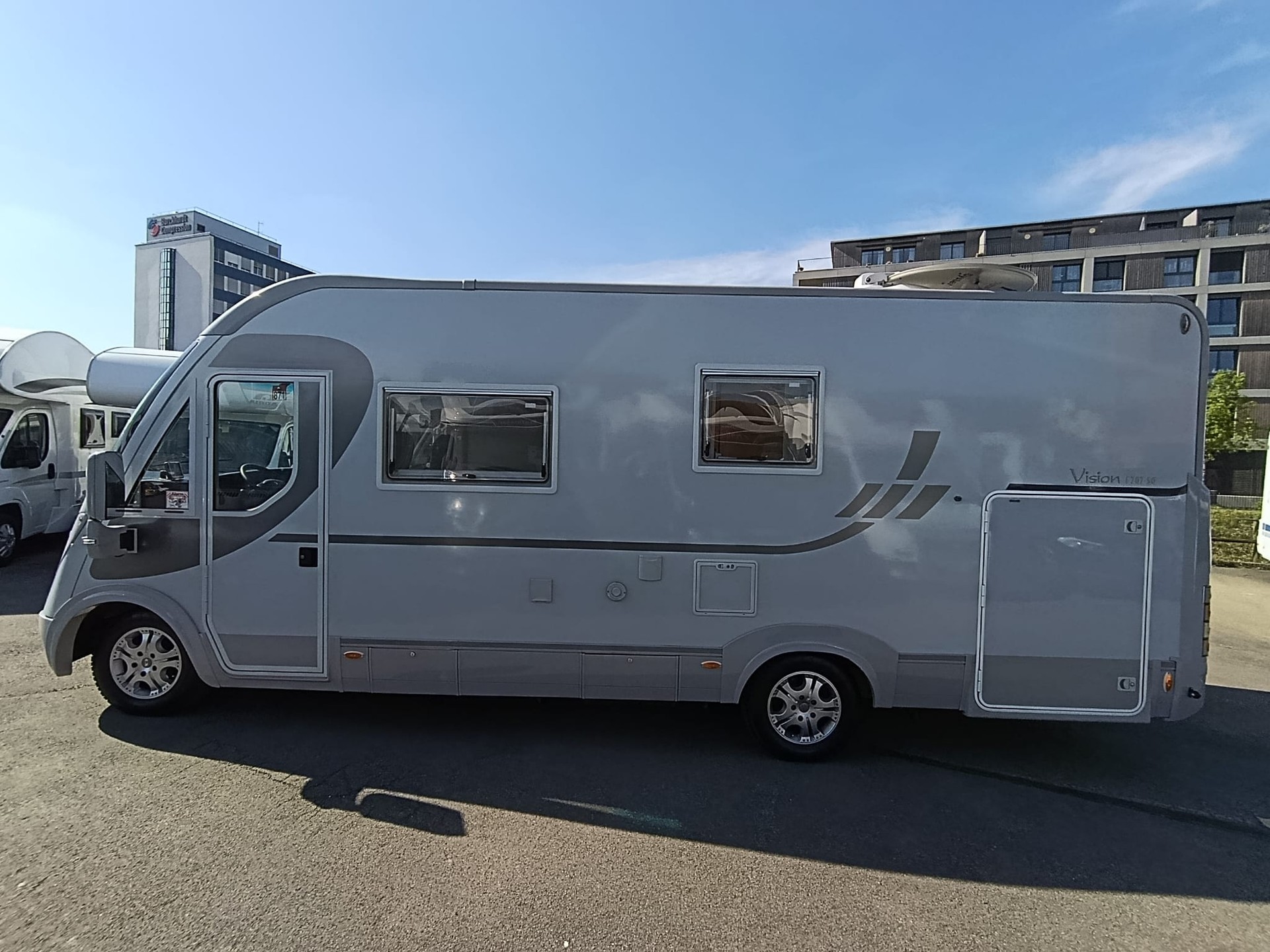 ADRIA Vision ***Maximale Freiheit dank Vollautarkie***Grenzenloses Reisen***Efoy Anlage*Solar*Wechselrichter 4000W*Dieselheizung*-image-9