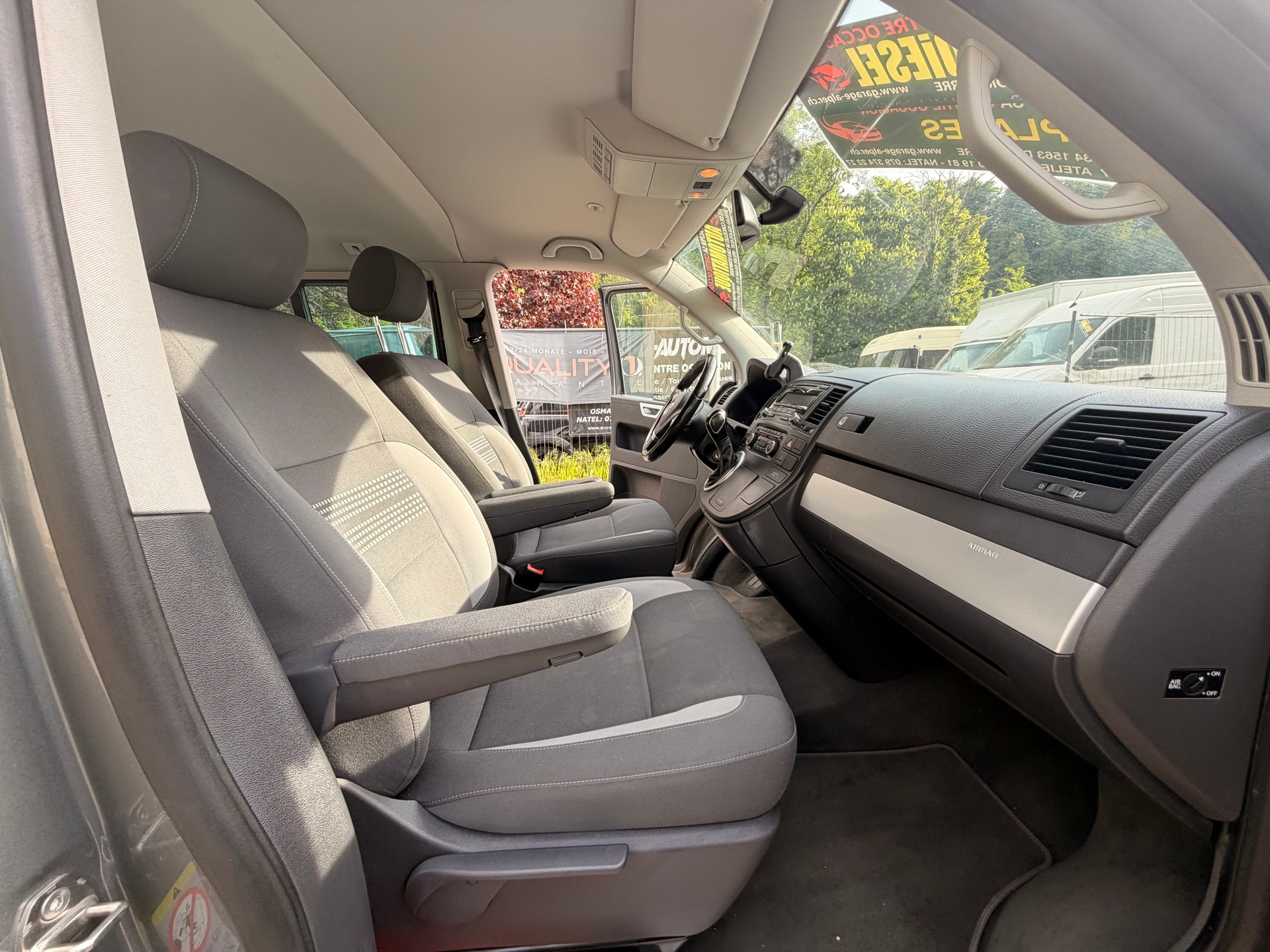 VW T5 Multivan 2.0 Bi-TDI CR Comfortline DSG-image-11