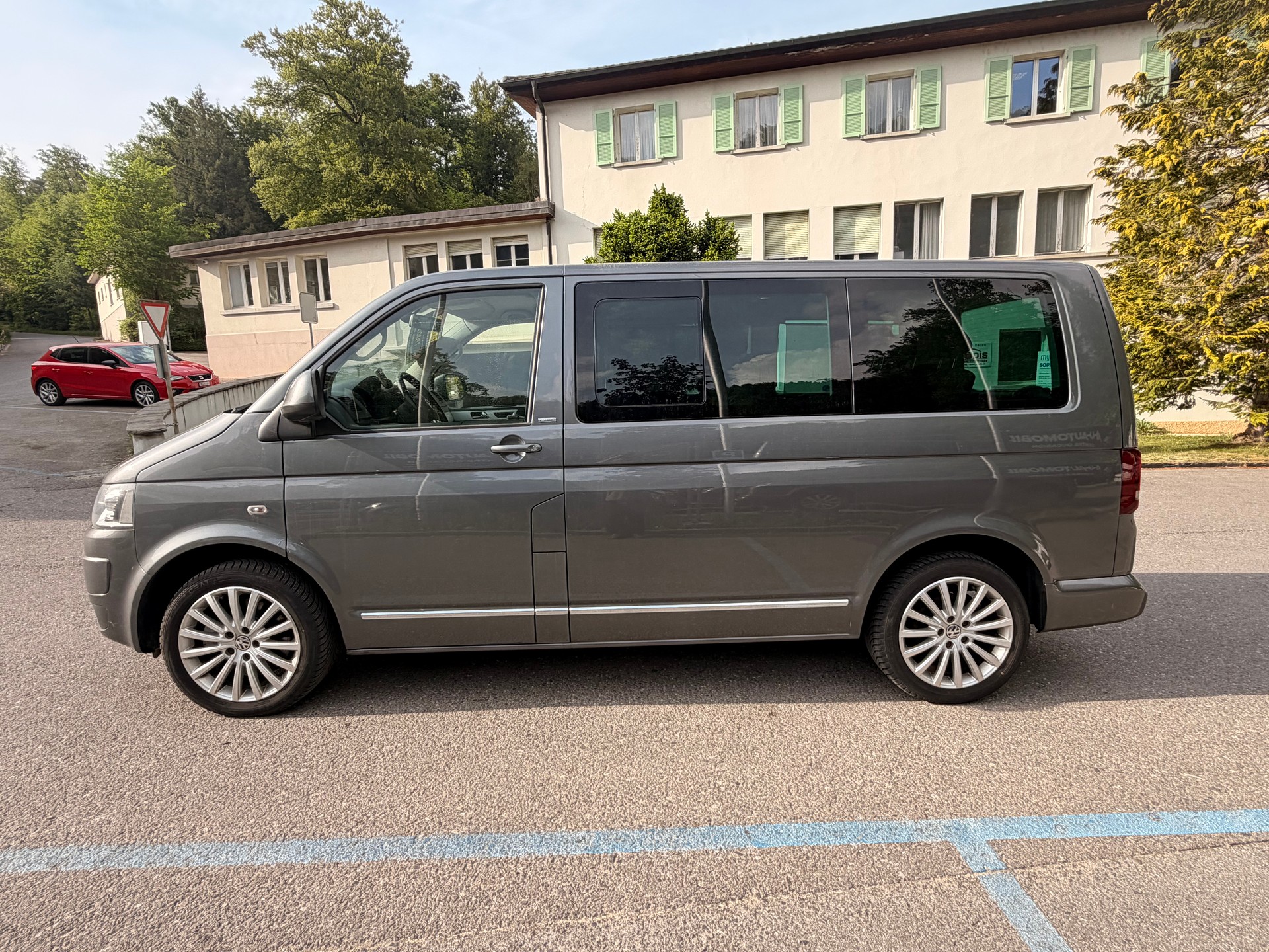 VW T5 Multivan 2.0 Bi-TDI CR Comfortline DSG-image-2