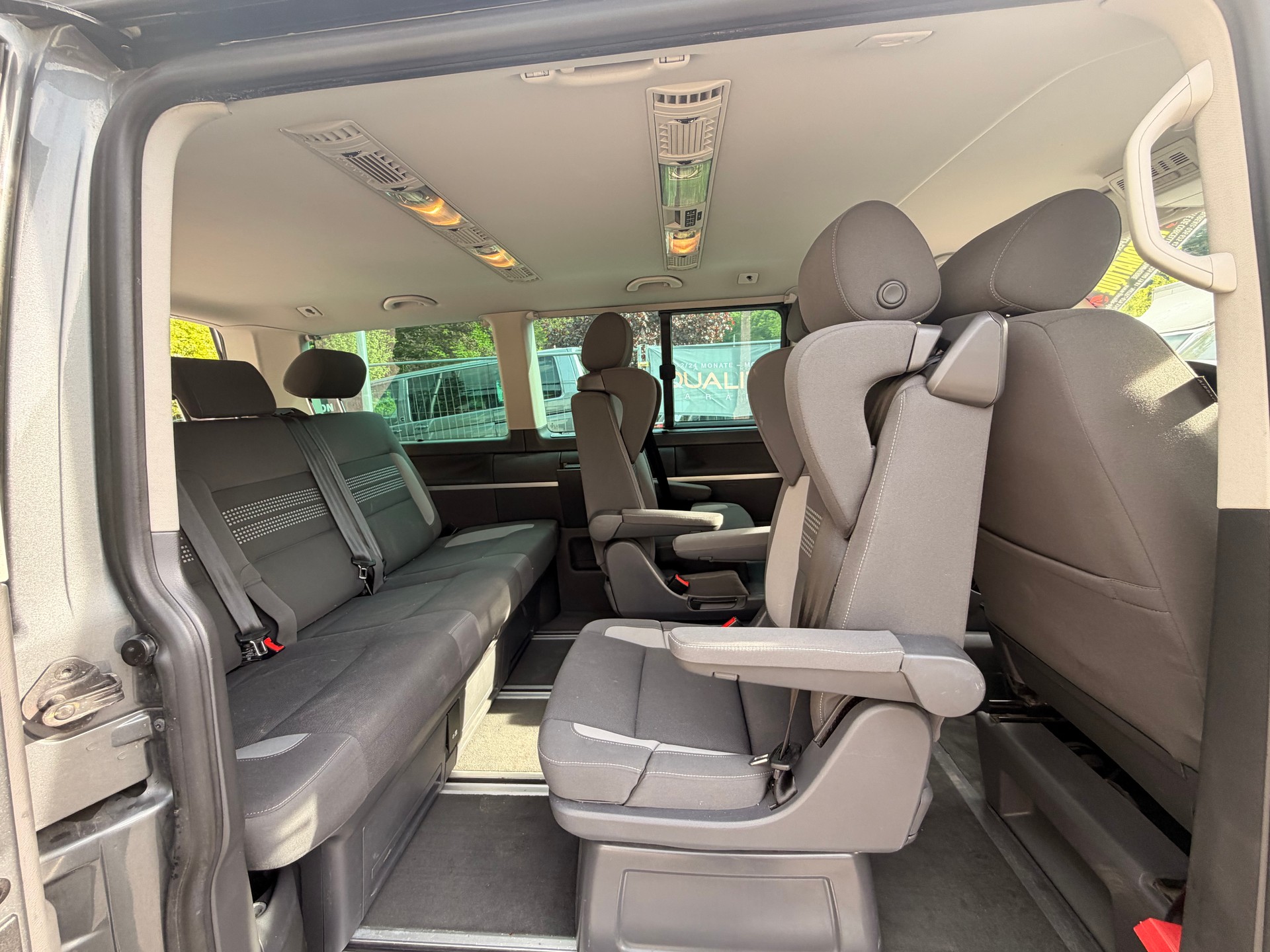 VW T5 Multivan 2.0 Bi-TDI CR Comfortline DSG-image-10
