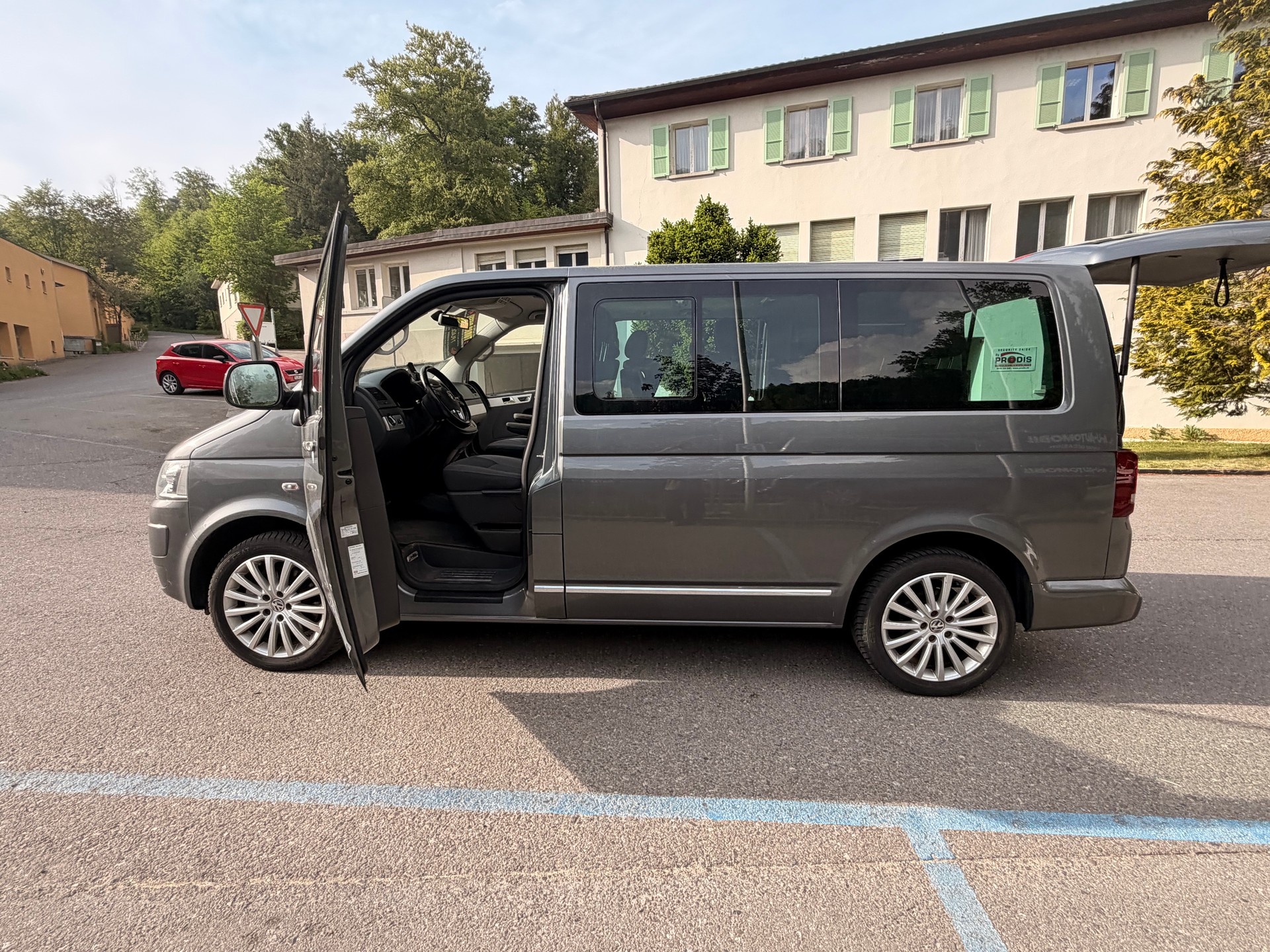 VW T5 Multivan 2.0 Bi-TDI CR Comfortline DSG-image-14