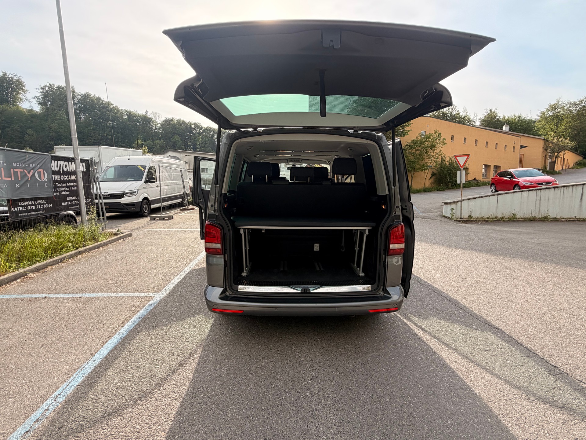 VW T5 Multivan 2.0 Bi-TDI CR Comfortline DSG-image-16