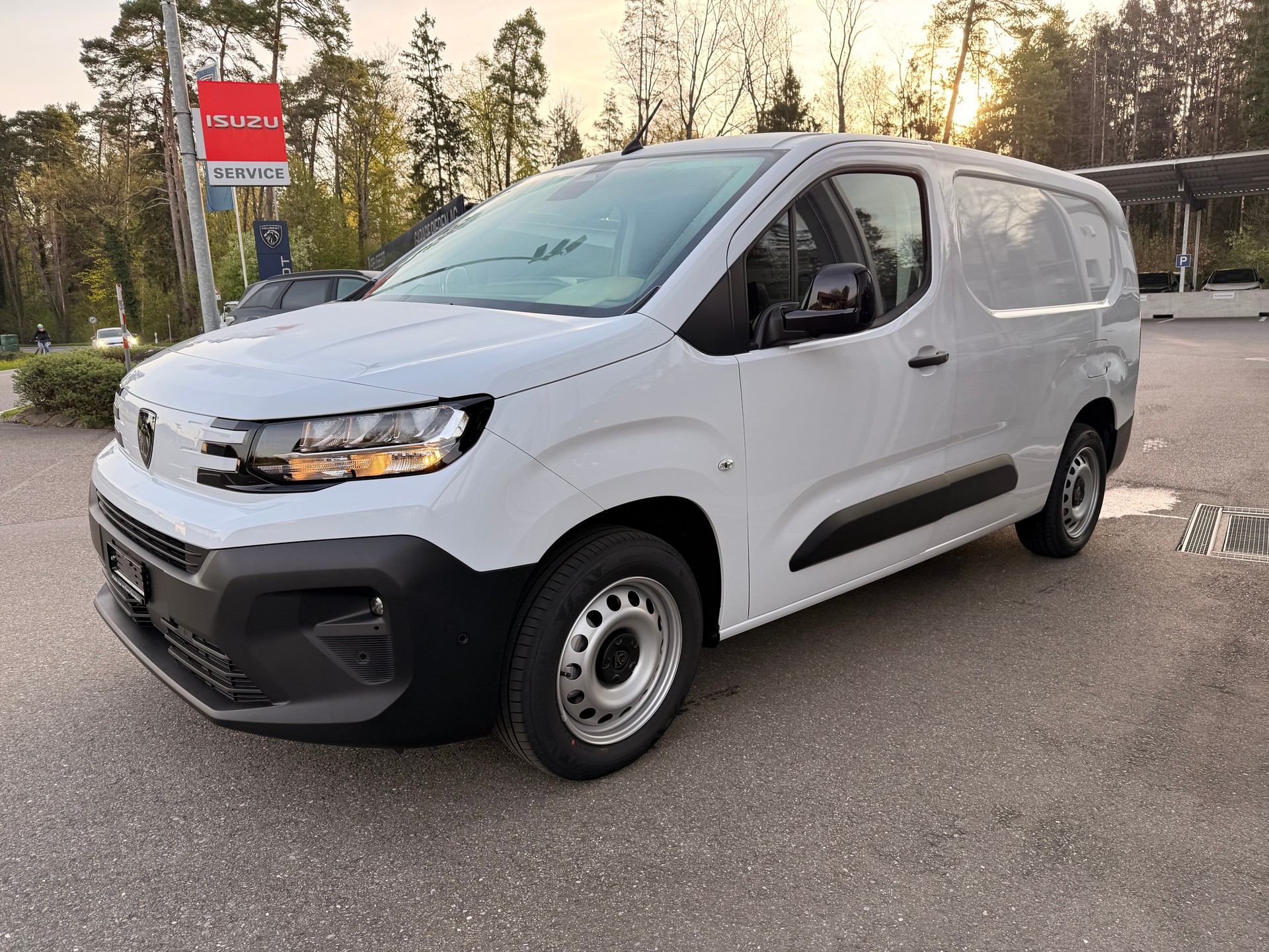 PEUGEOT Partner 1.5 HDi Long 1000kg-image-1