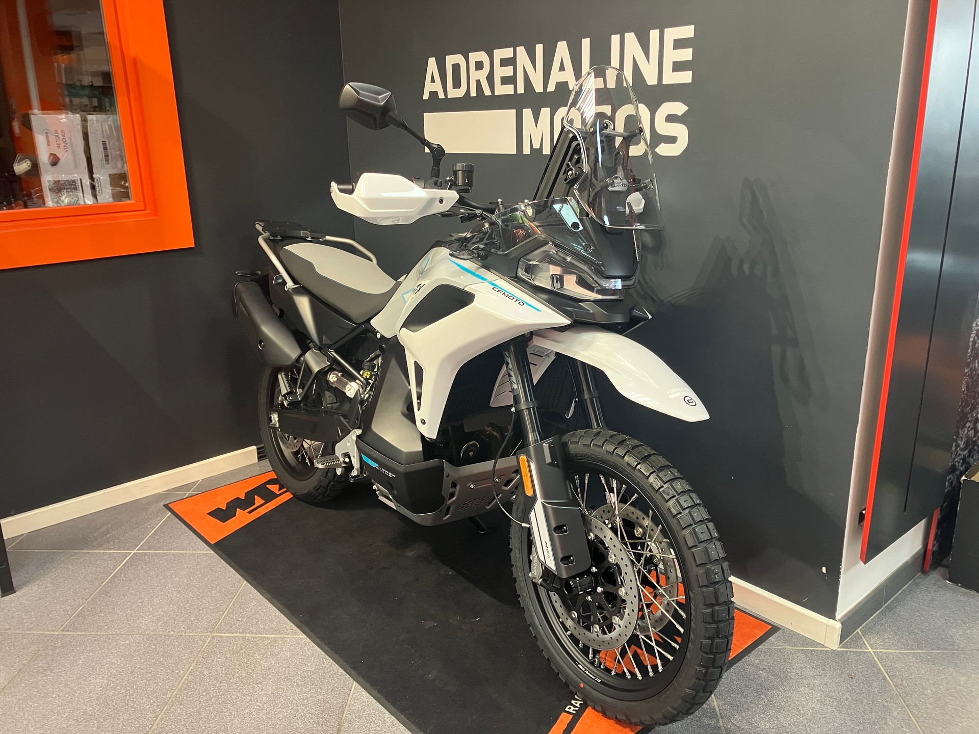 CF MOTO 1000 MT-X-showroom-element-2