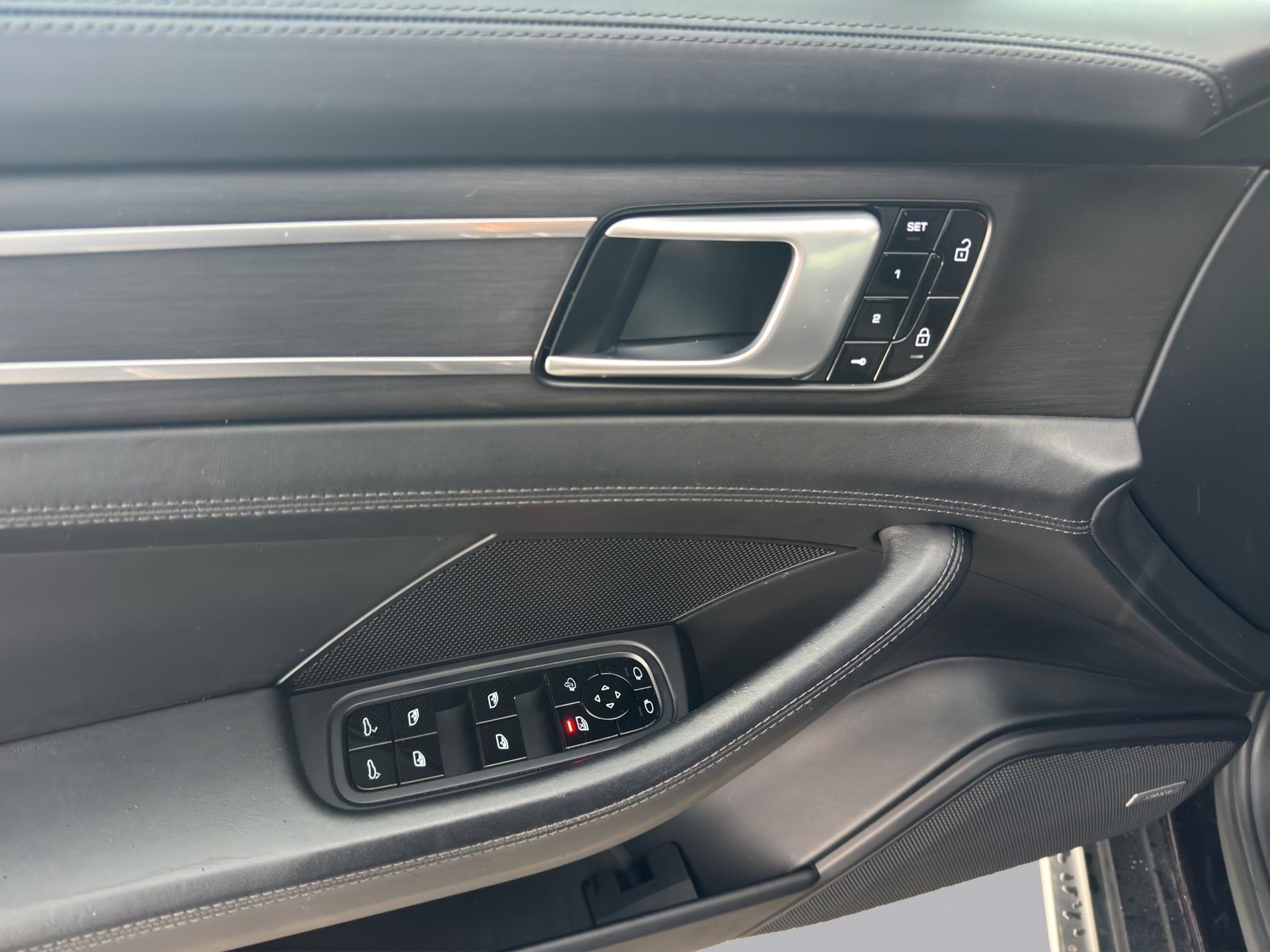 PORSCHE Panamera Sport Turismo 4.0 V8 GTS-image-9