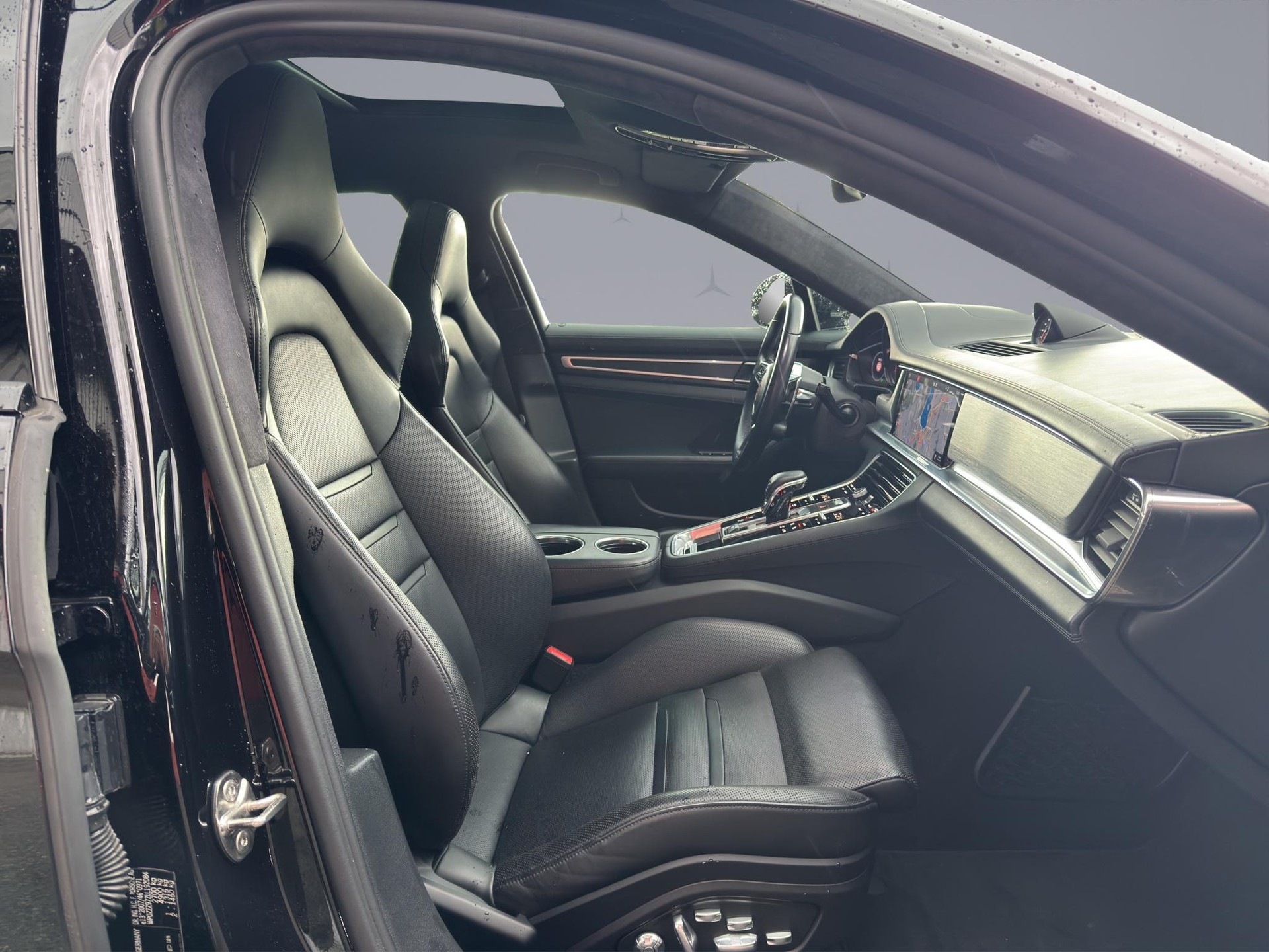 PORSCHE Panamera Sport Turismo 4.0 V8 GTS-image-15