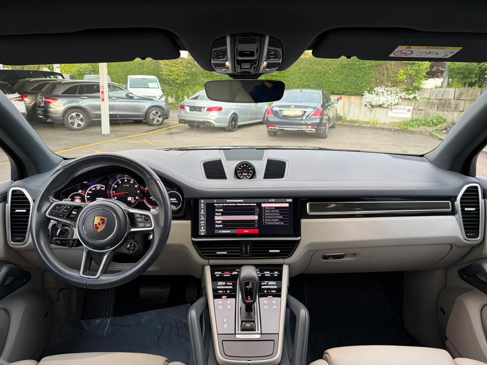 PORSCHE Cayenne-image-13