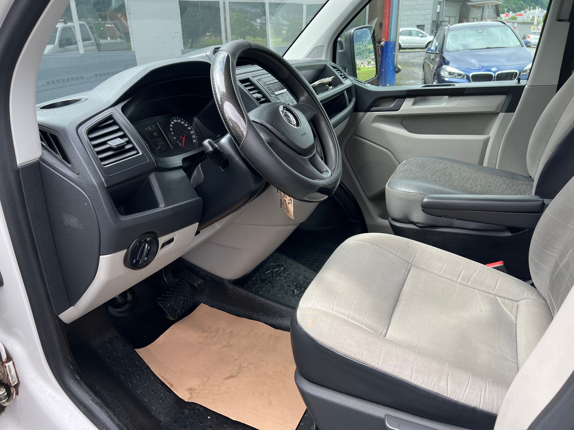 VW T6 2.0 TDI DSG PS 140 *** 5 Sitze * Alubrücke * Nutzlast 1120 kg * AHK 2500 kg *-image-14