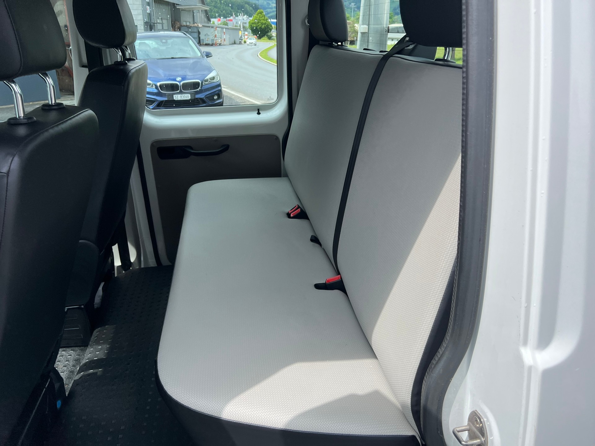 VW T6 2.0 TDI DSG PS 140 *** 5 Sitze * Alubrücke * Nutzlast 1120 kg * AHK 2500 kg *-image-11