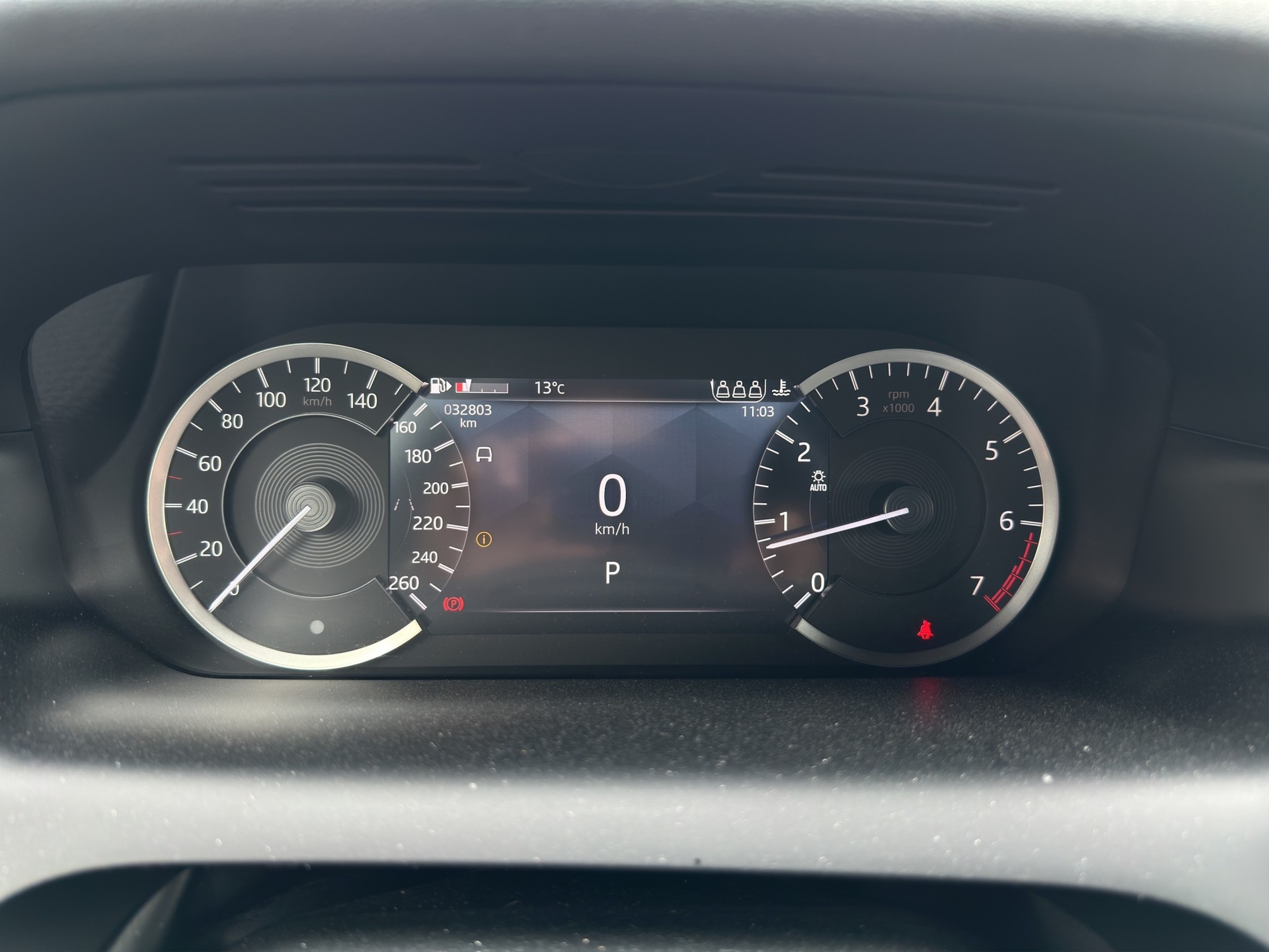 LAND ROVER Discovery Sport R Dyn P200 2.0 AT9-image-11