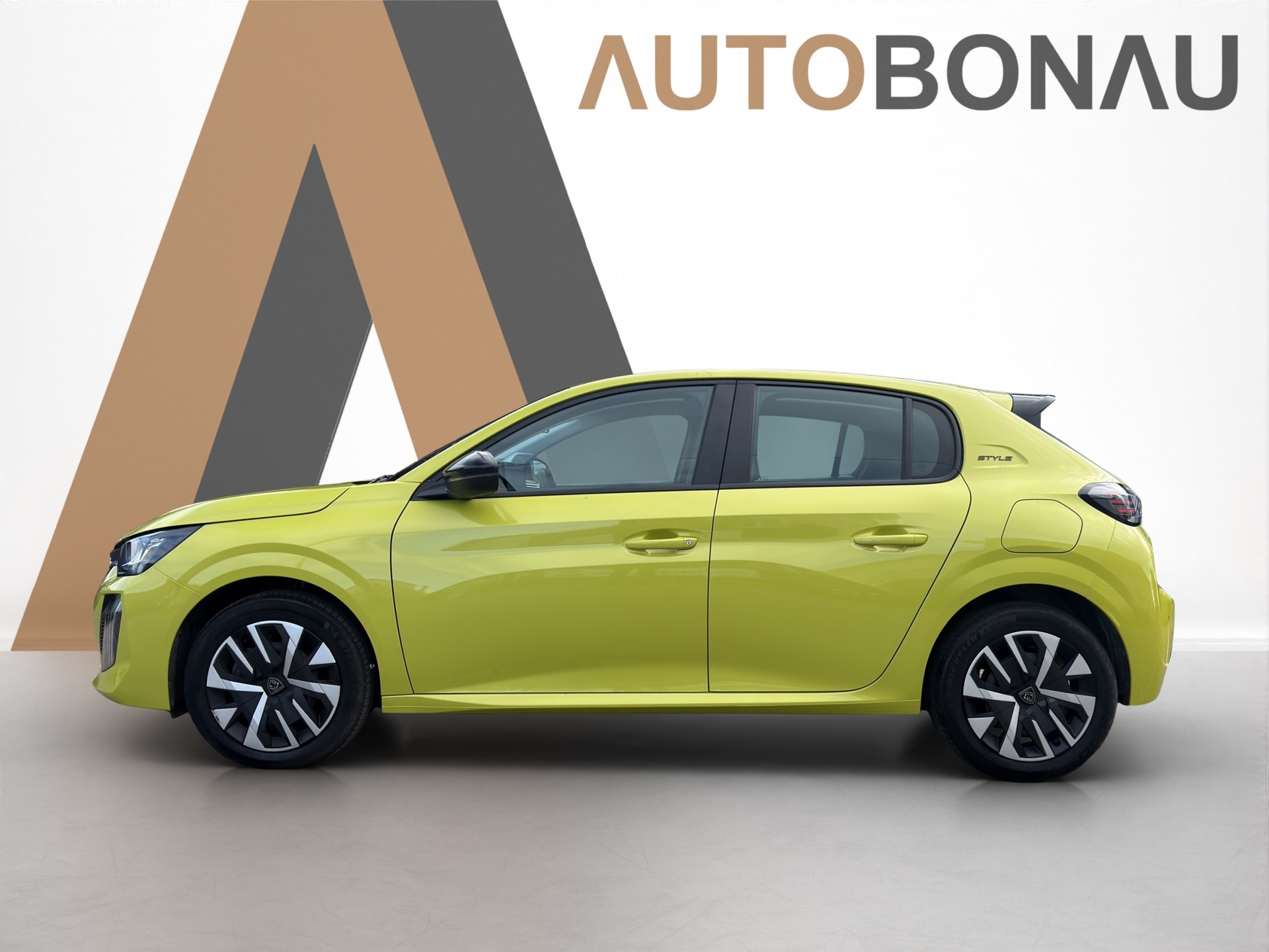 PEUGEOT 208 1.2 Hybrid Style-showroom-element-1