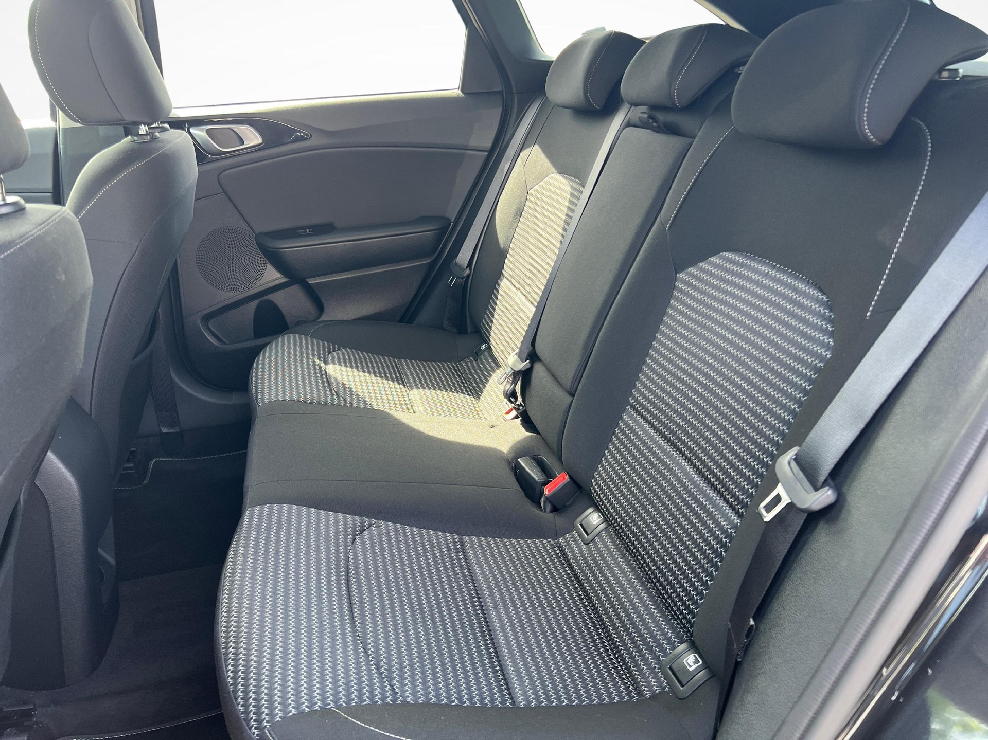 KIA Ceed SW 1.5 T-GDi Power-image-10