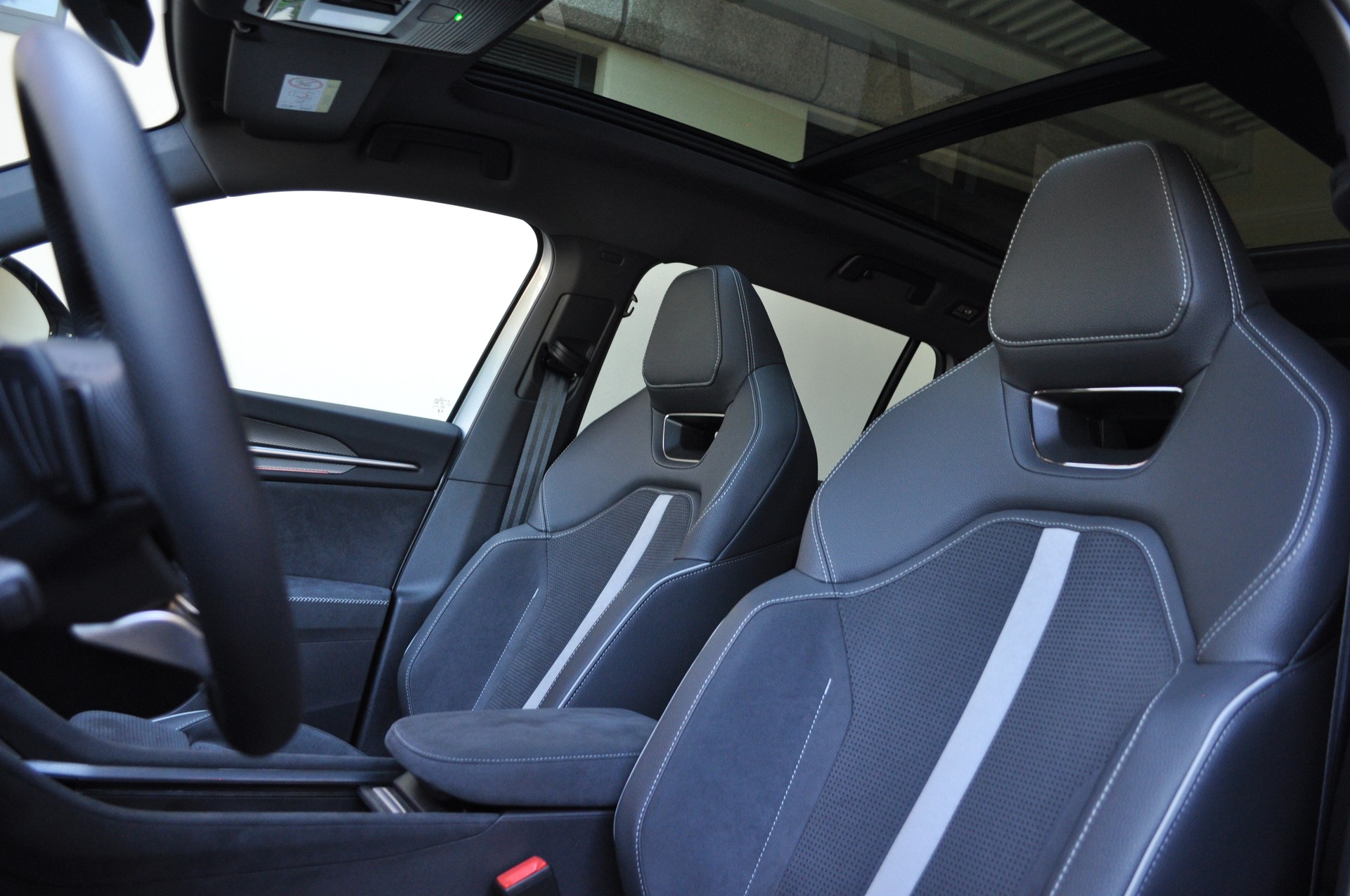 SKODA Kodiaq 2.0 TDI Sportline-image-8