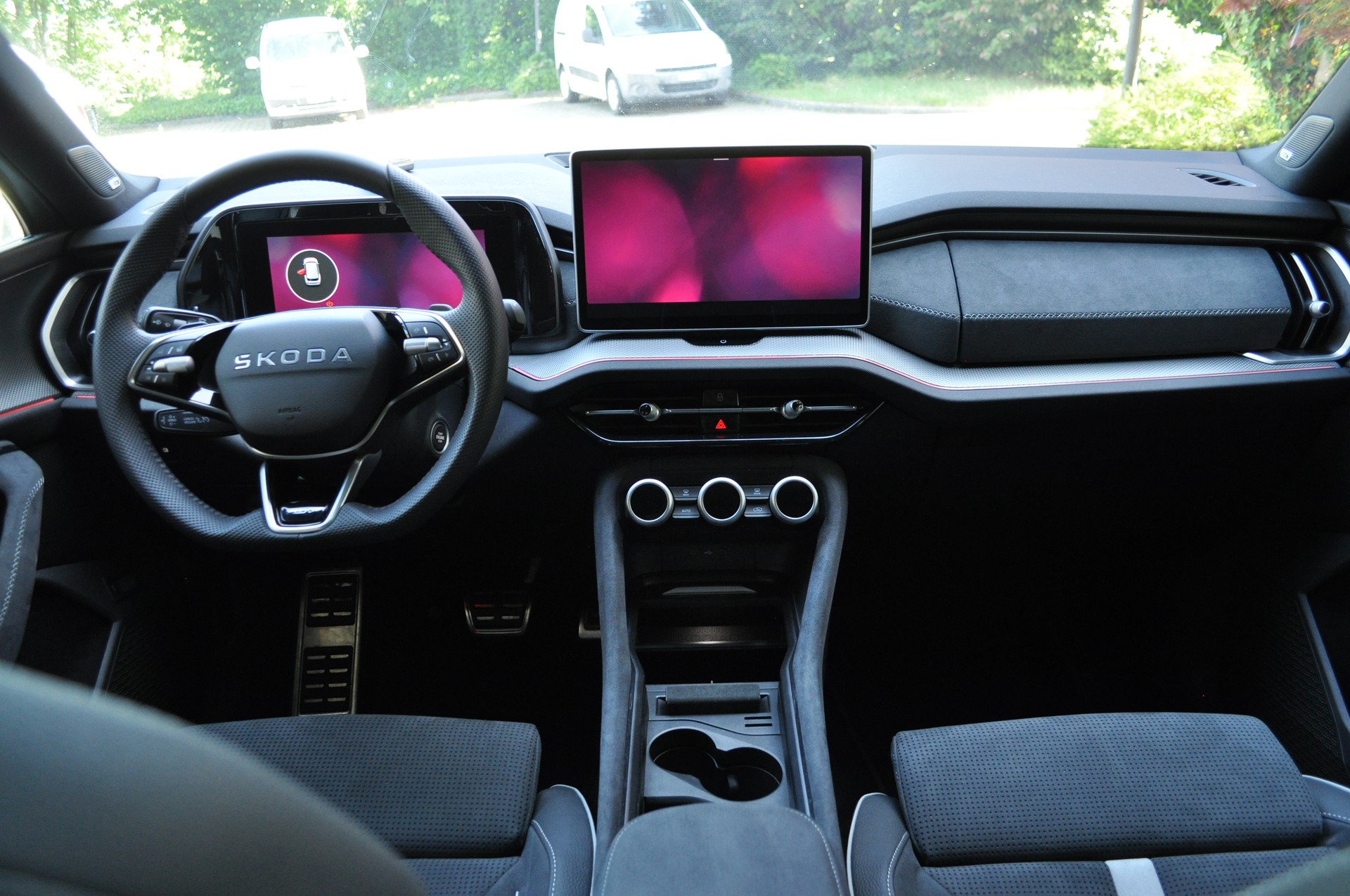 SKODA Kodiaq 2.0 TDI Sportline-image-10