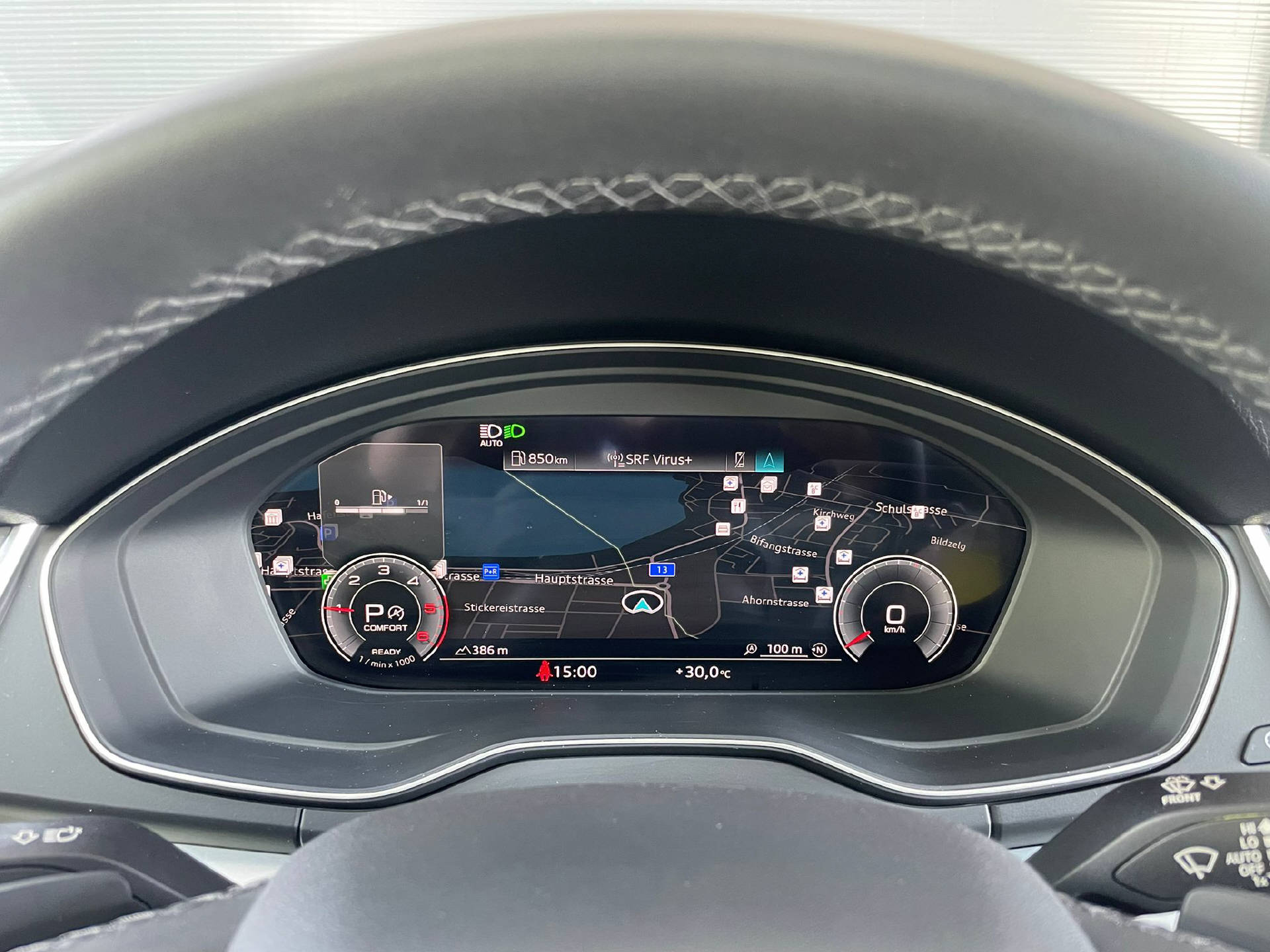 AUDI Q5 2.0 40 TDI quattro S-Tronic-image-8