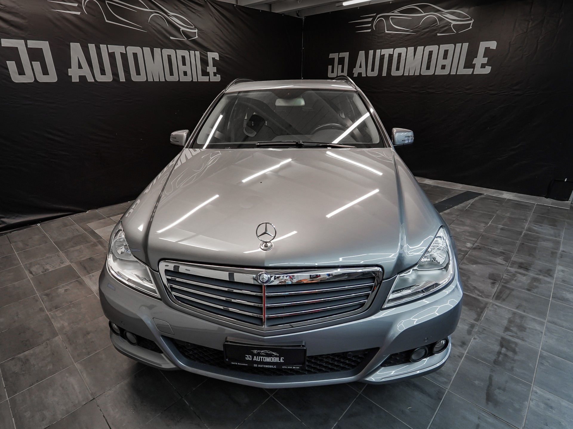 MERCEDES-BENZ C 180-image-1