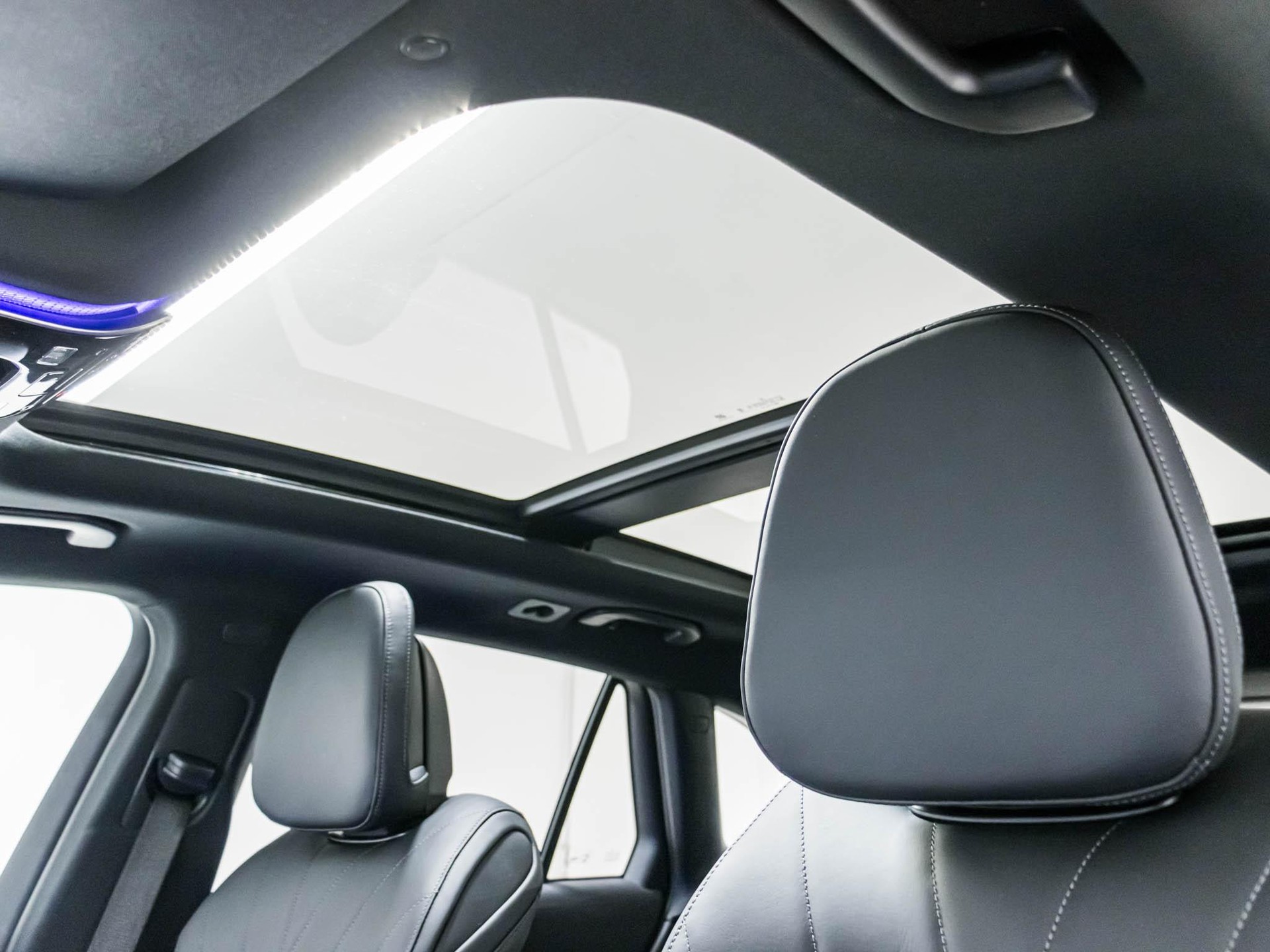 MERCEDES-BENZ GLC 220 d 4MATIC-image-8