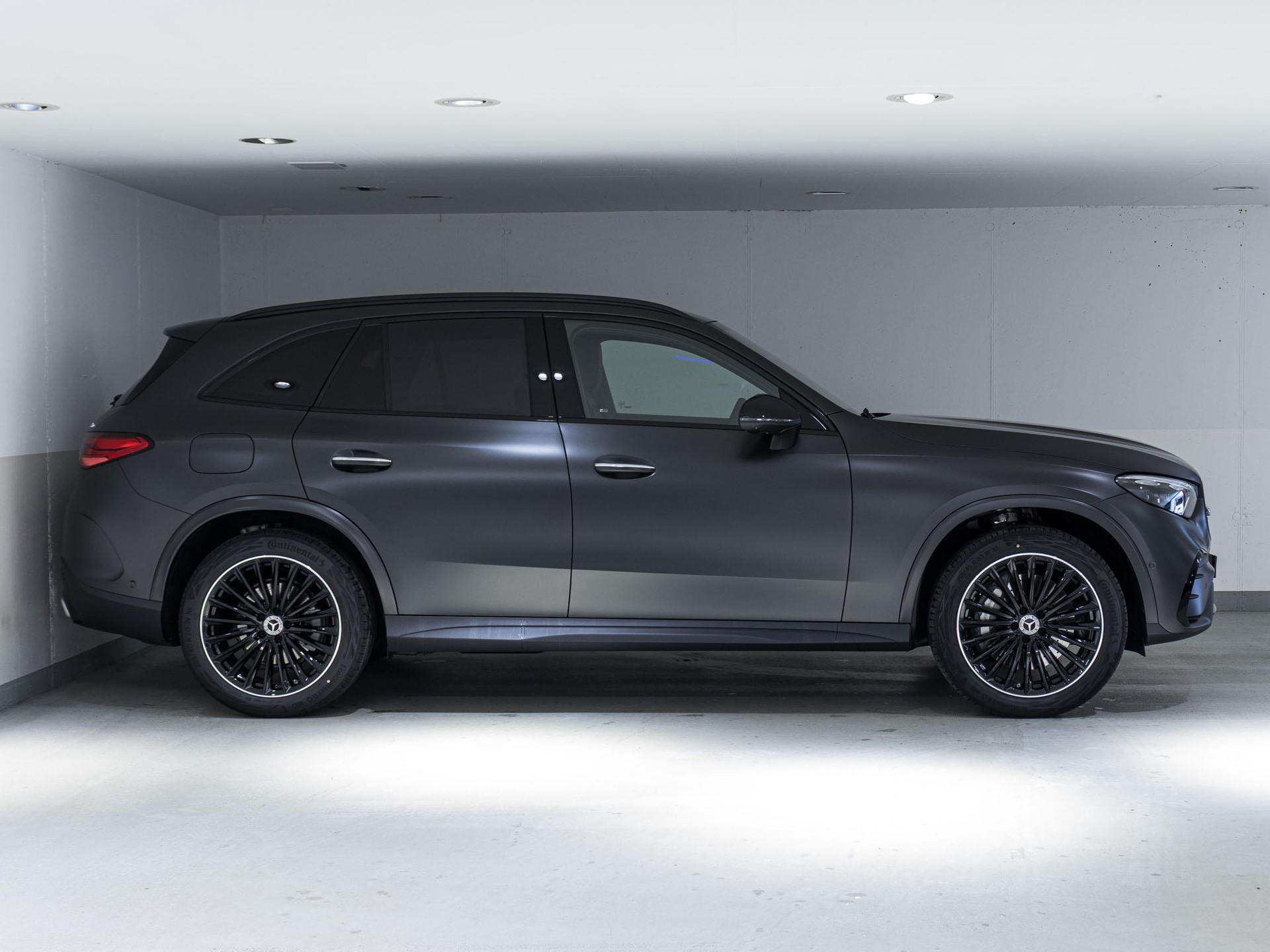 MERCEDES-BENZ GLC 220 d 4MATIC-image-1