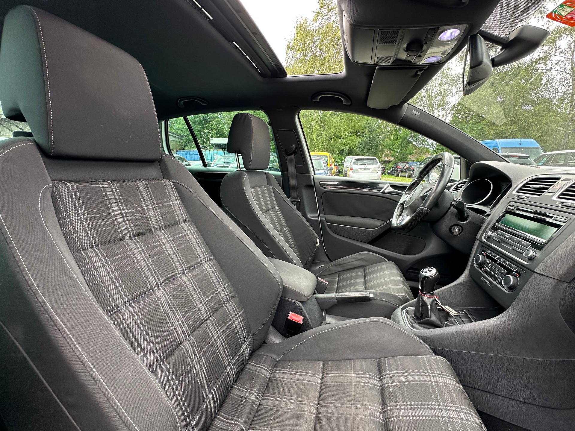 VW Golf 2.0 TDI GTD-image-13