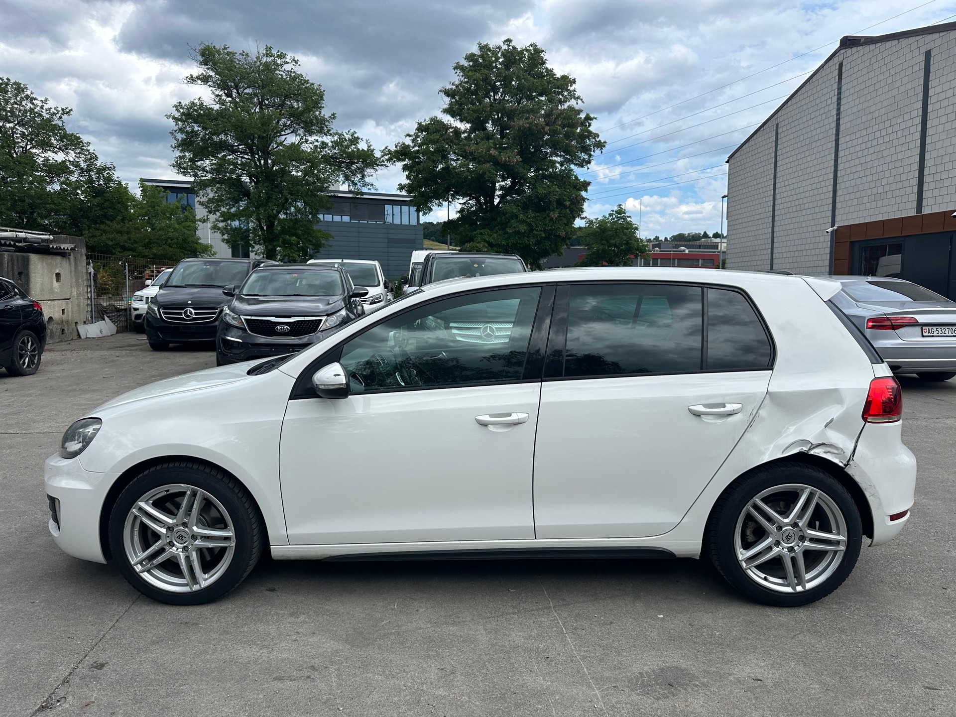 VW Golf 2.0 TDI GTD-image-4