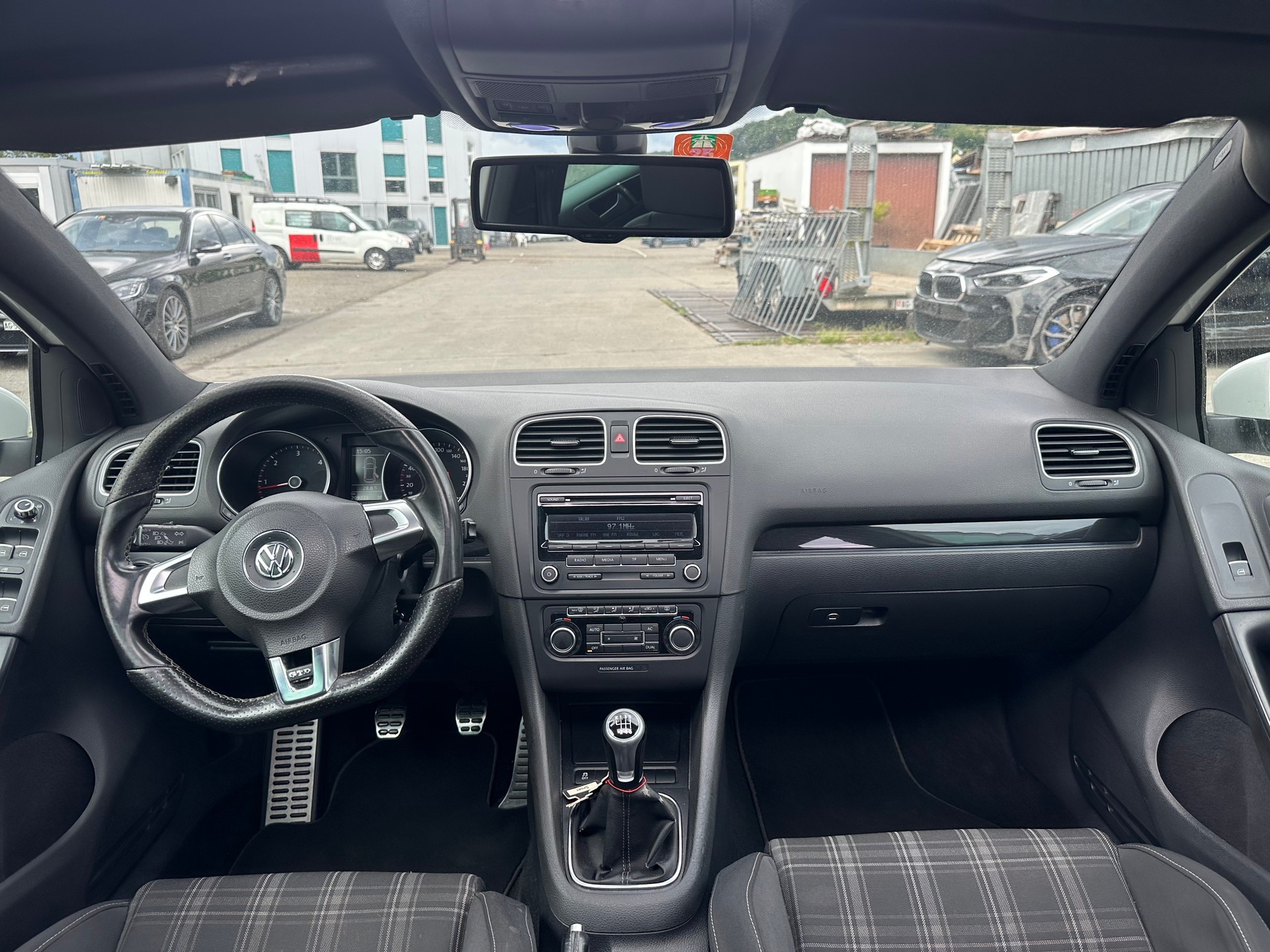 VW Golf 2.0 TDI GTD-image-10