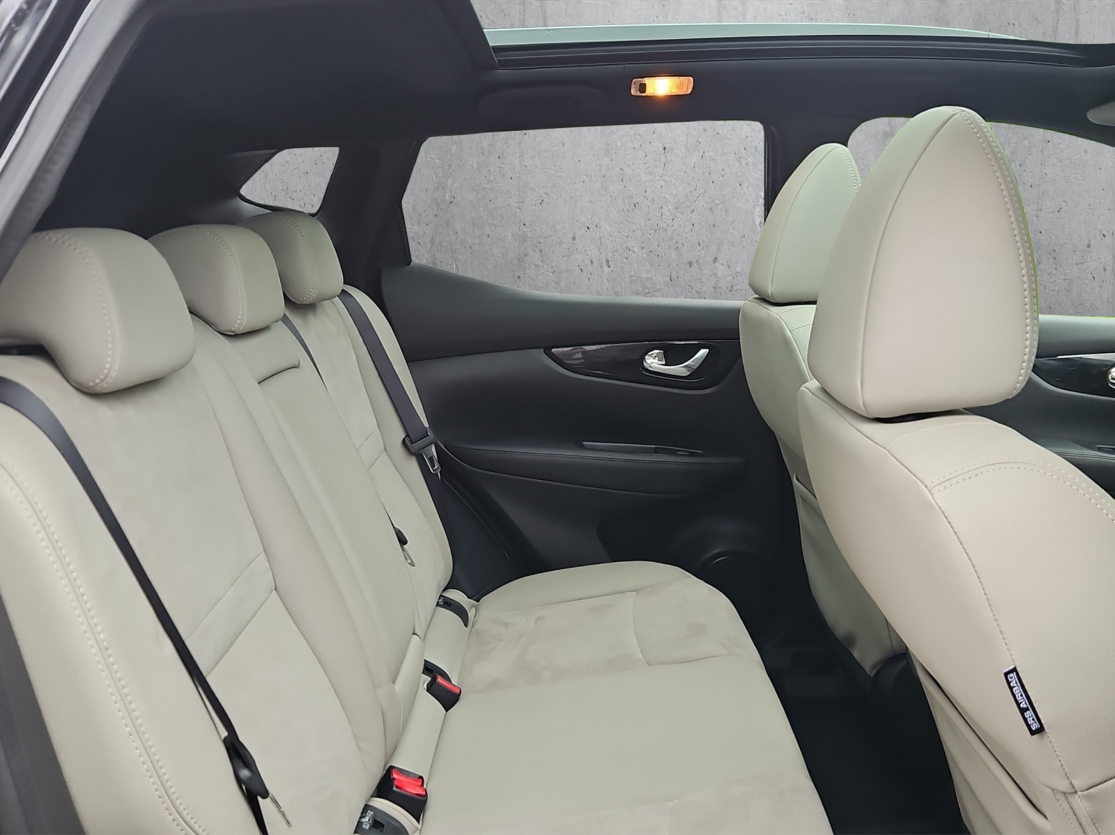 NISSAN Qashqai 1.6 dCi Tekna 4x4-image-12