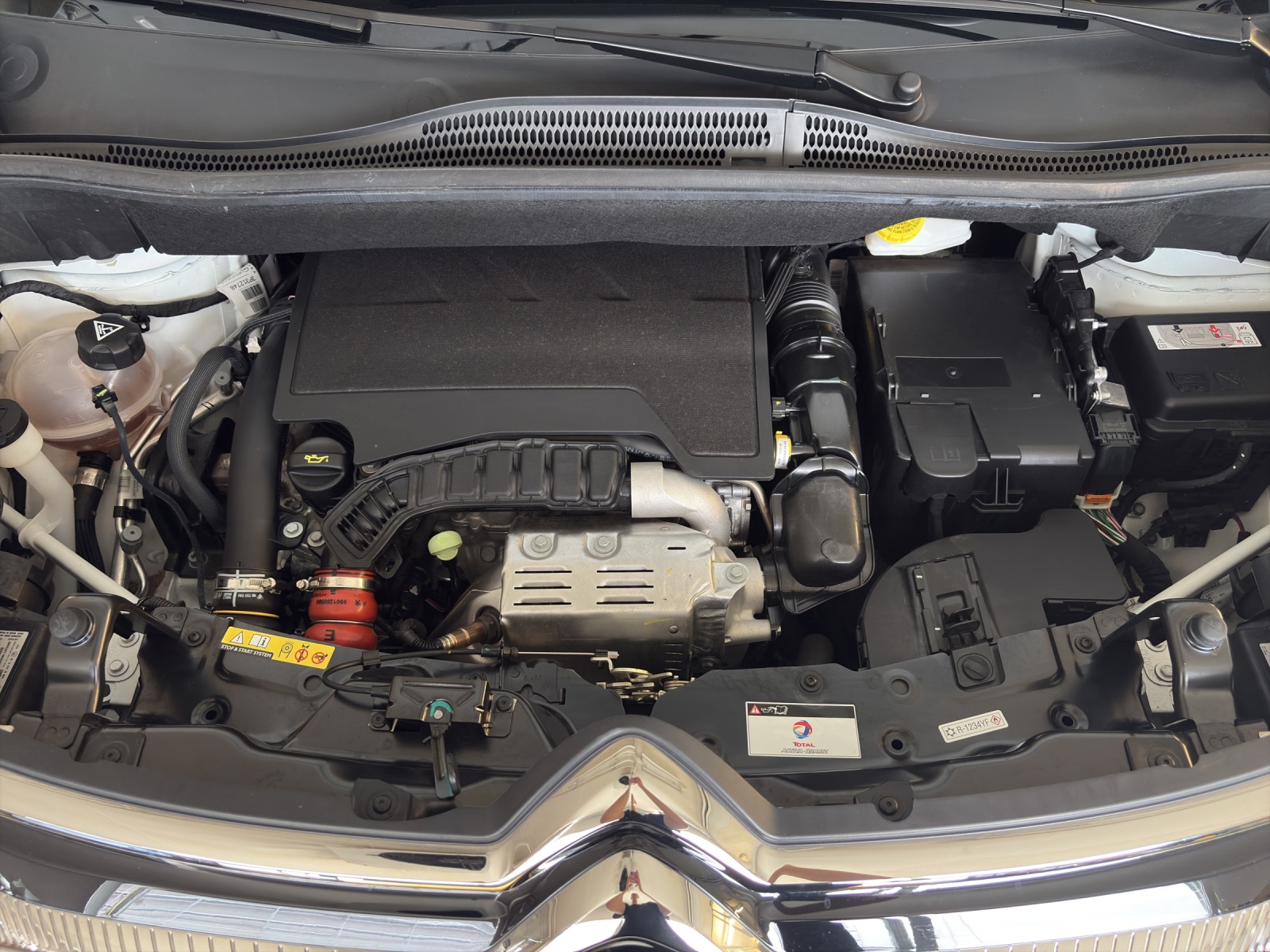Image CITROEN C3-AIRCROSS C3 Aircross 1.2 SwissEAT6