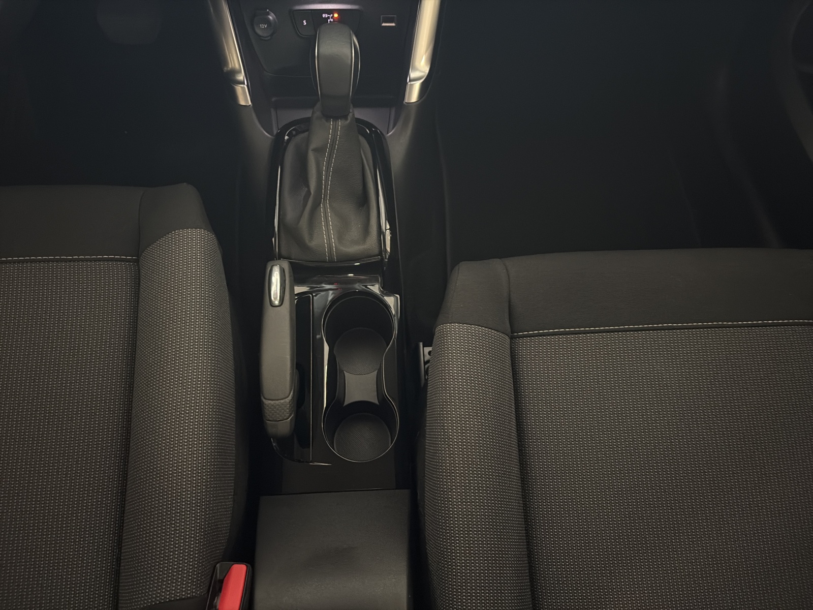 Image CITROEN C3-AIRCROSS C3 Aircross 1.2 SwissEAT6