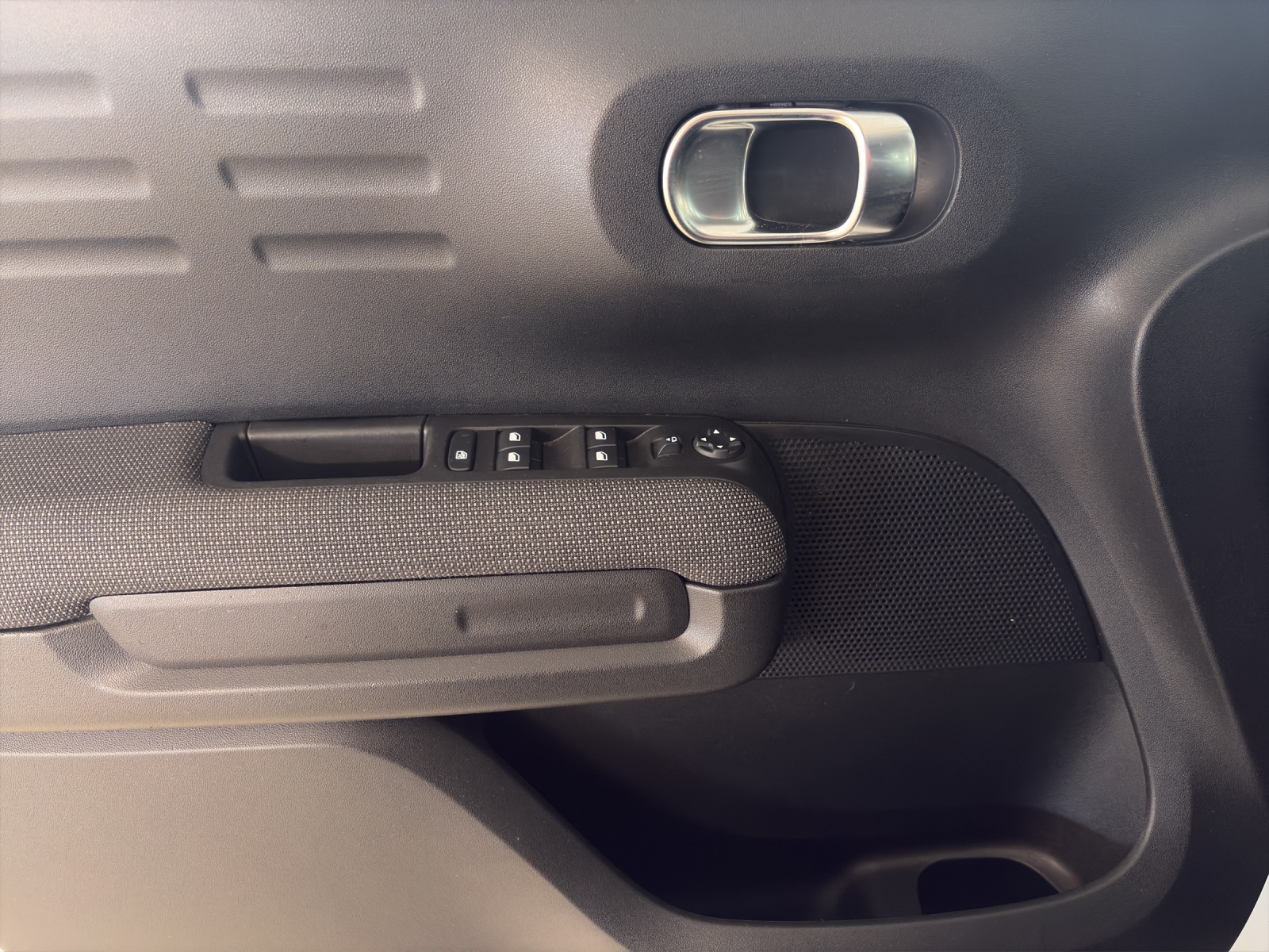 Image CITROEN C3-AIRCROSS C3 Aircross 1.2 SwissEAT6