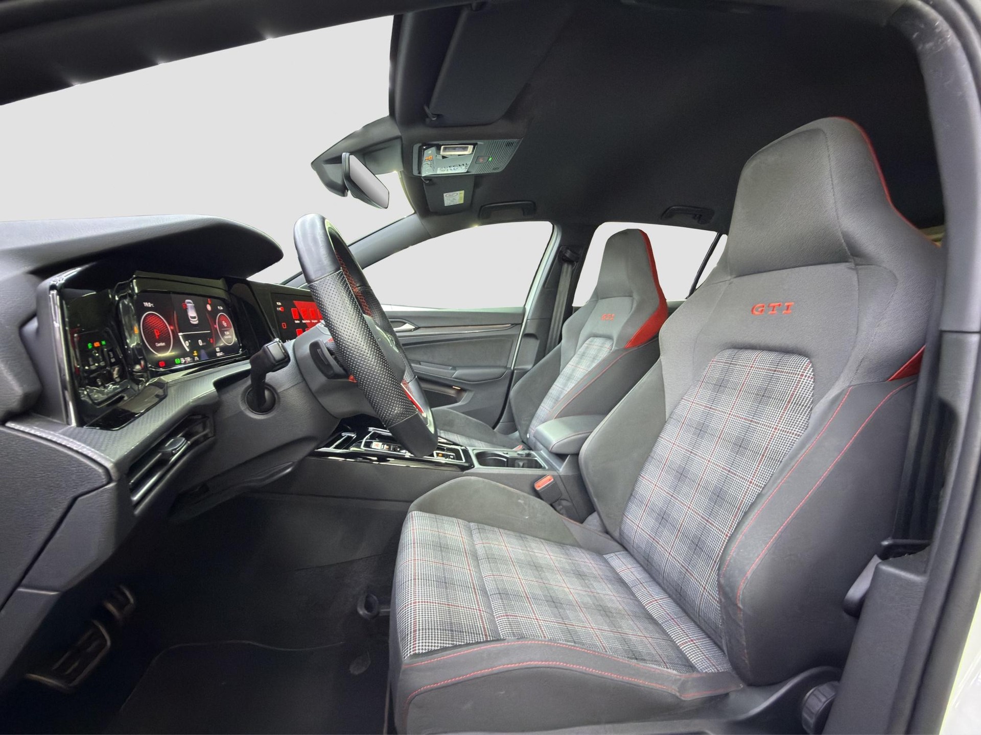 VW Golf 2.0 TSI GTI DSG-image-7