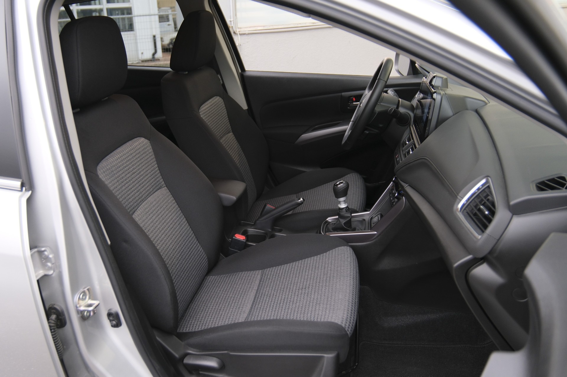 SUZUKI S-Cross 1.4 16V Compact+ MHD 4WD-image-15