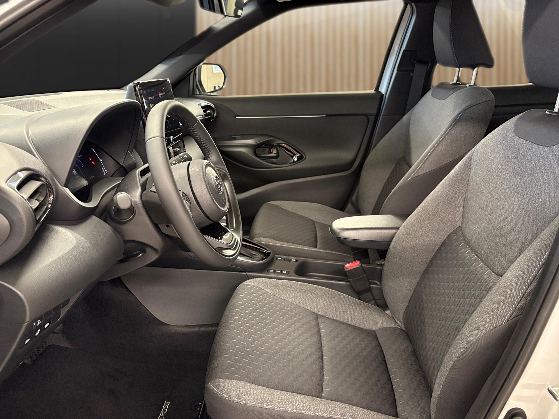 TOYOTA Yaris Cross 1.5 Trend e-CVT-image-10
