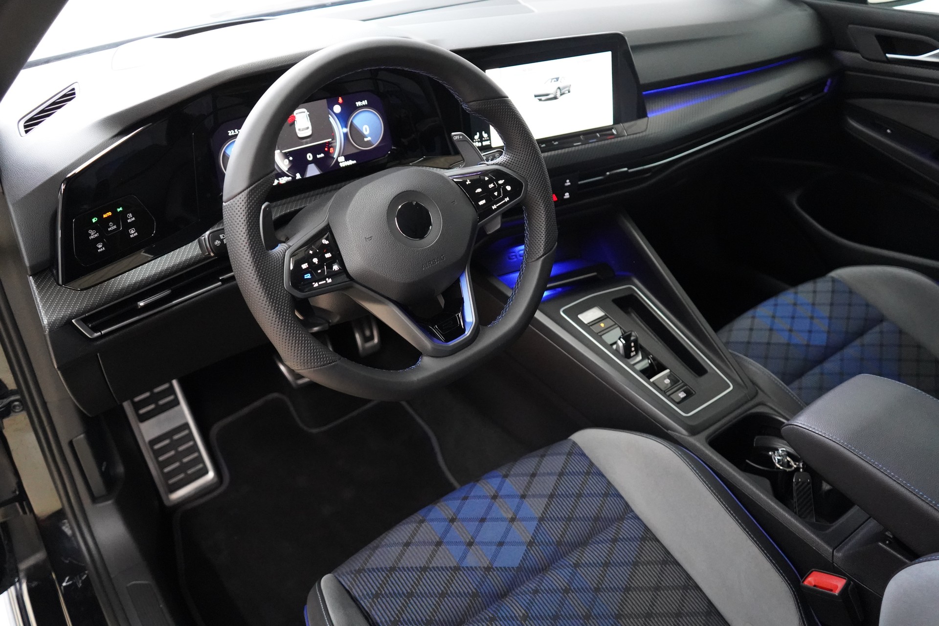 VW Golf 2.0 TSI R DSG 4Motion / ABT 385 Ps. *-image-15