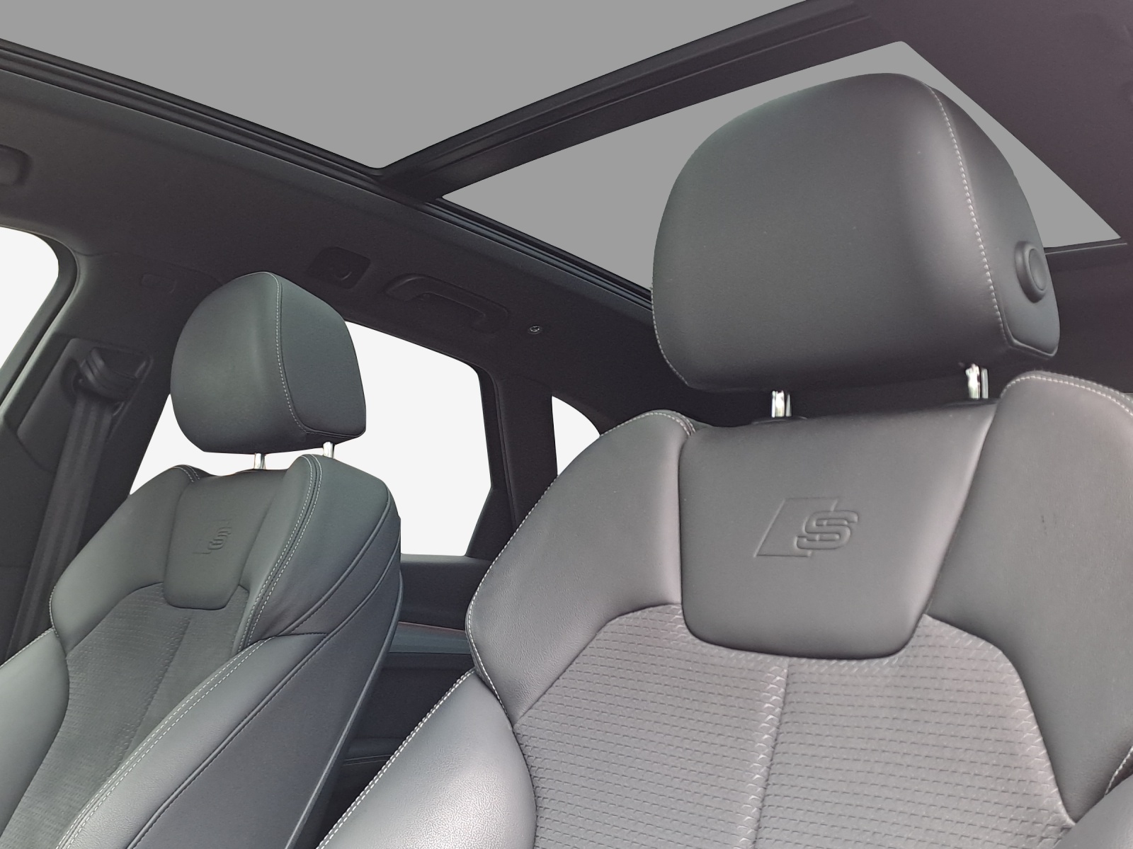 AUDI Q5 40 TFSI S line quattro S-tronic-image-13