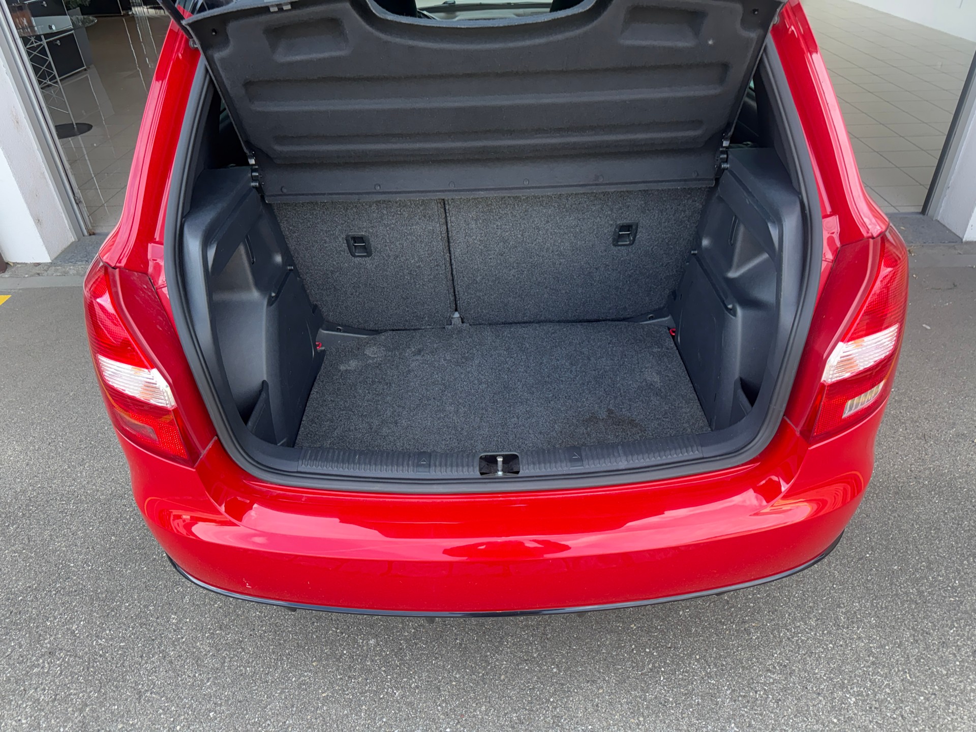 SKODA Fabia 1.6 TDI Ambiente-image-14