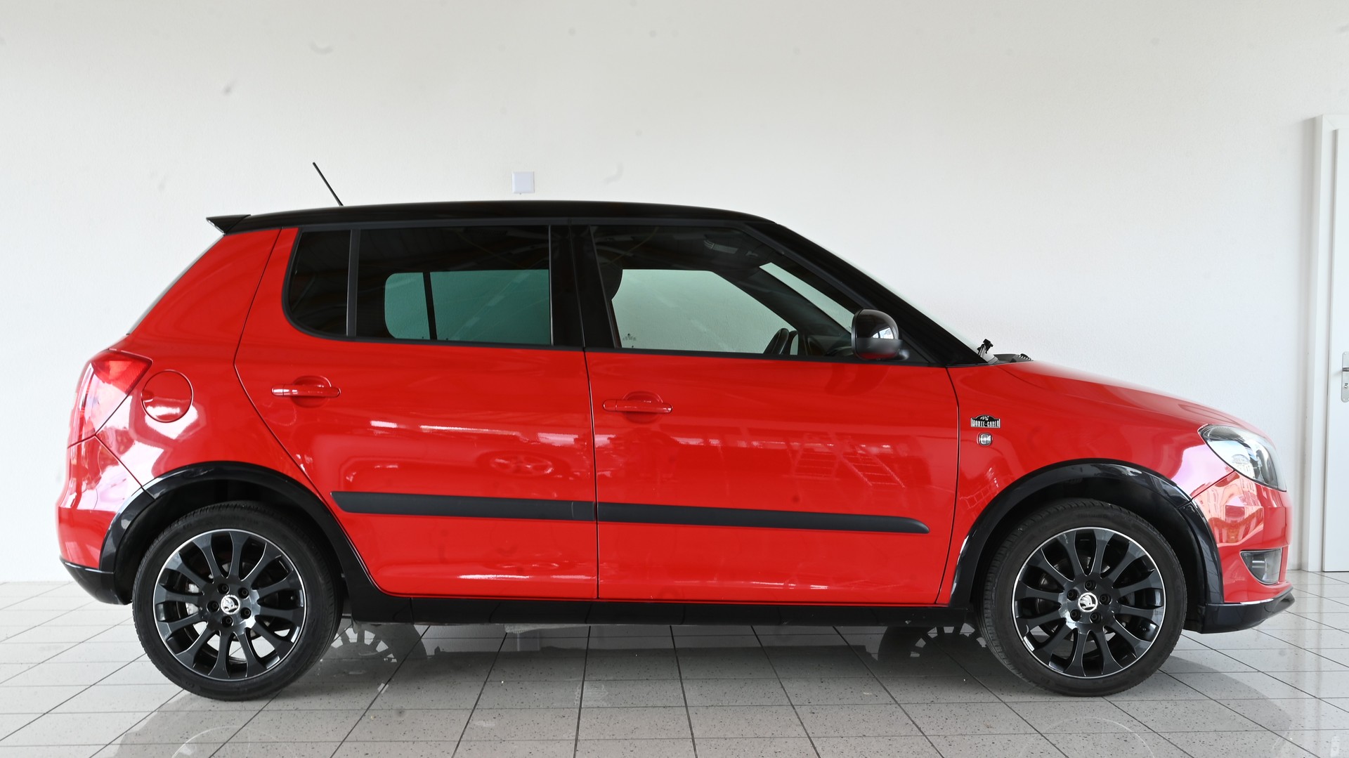 SKODA Fabia 1.6 TDI Ambiente-image-4