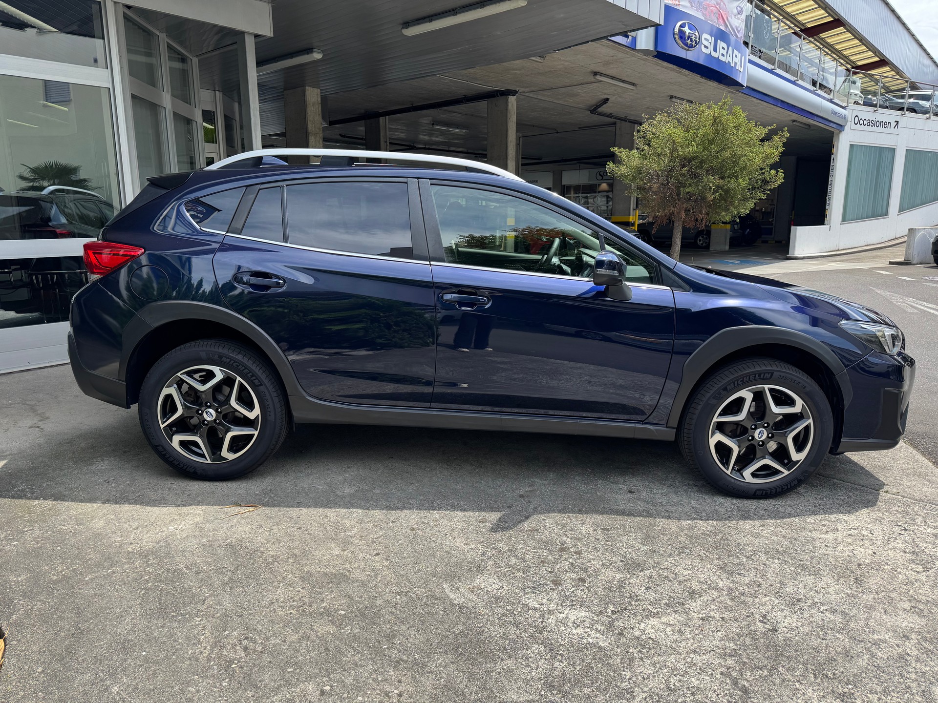 SUBARU XV 2.0 Swiss Plus AWD Lineartronic-image-2