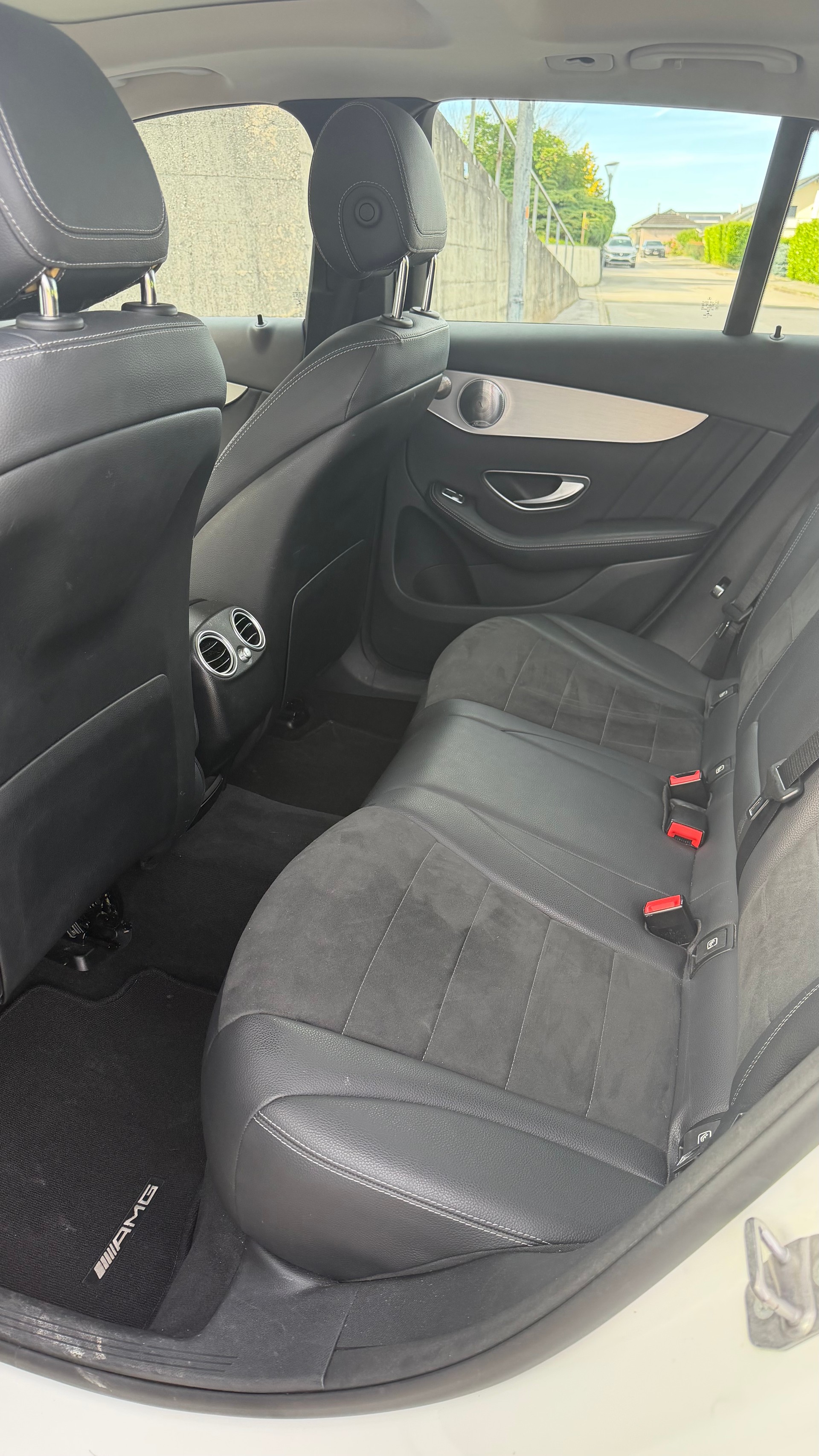 MERCEDES-BENZ GLC 350 d 4m-image-4