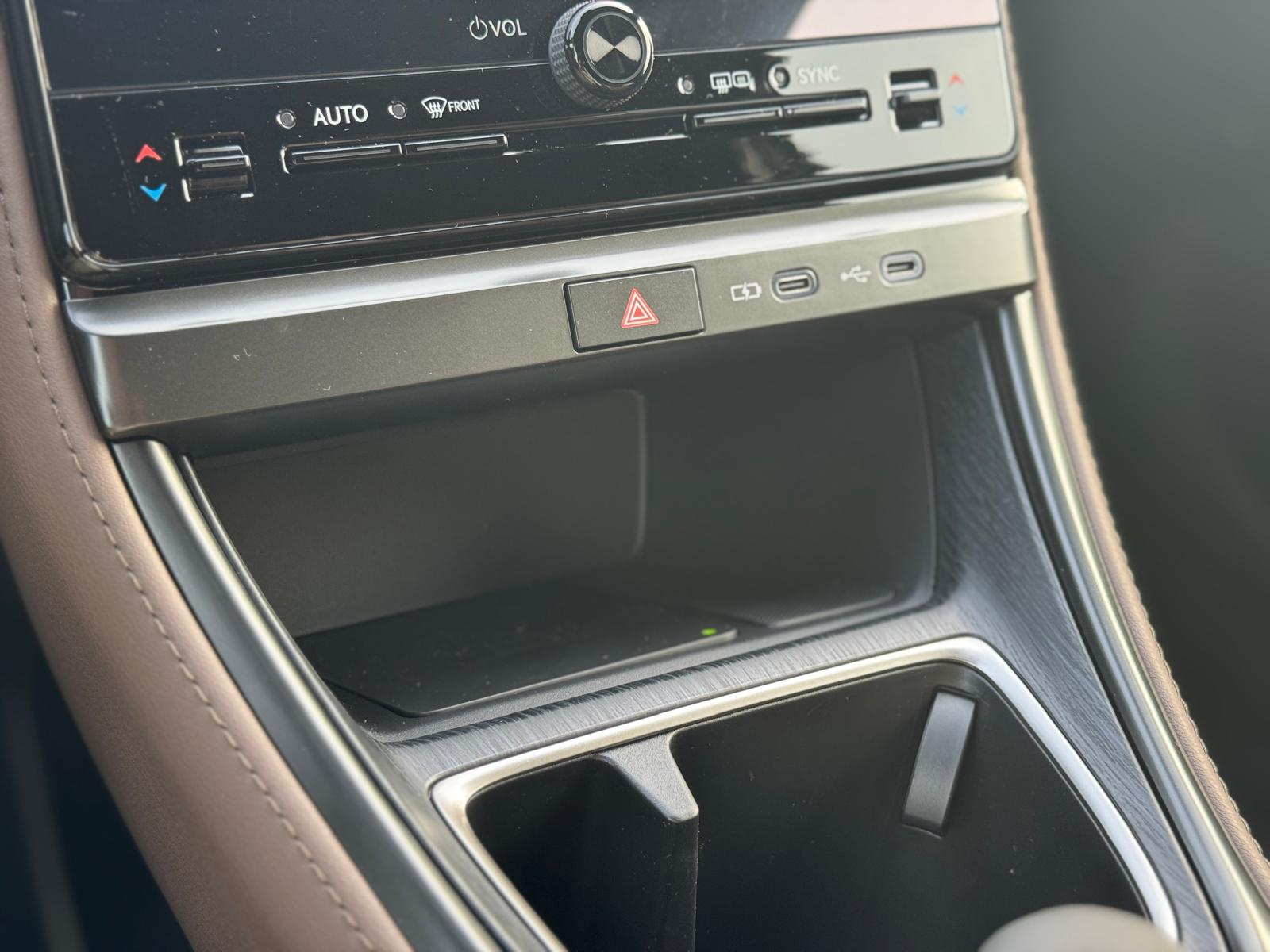 LEXUS LBX FWD Elegant CVT-image-20