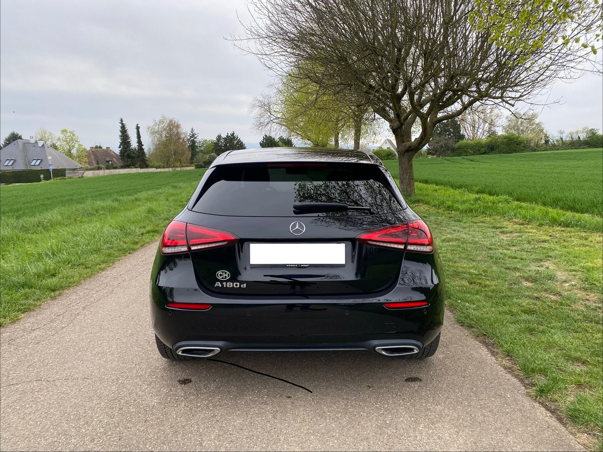 MERCEDES-BENZ A 180 d Progressive-image-1