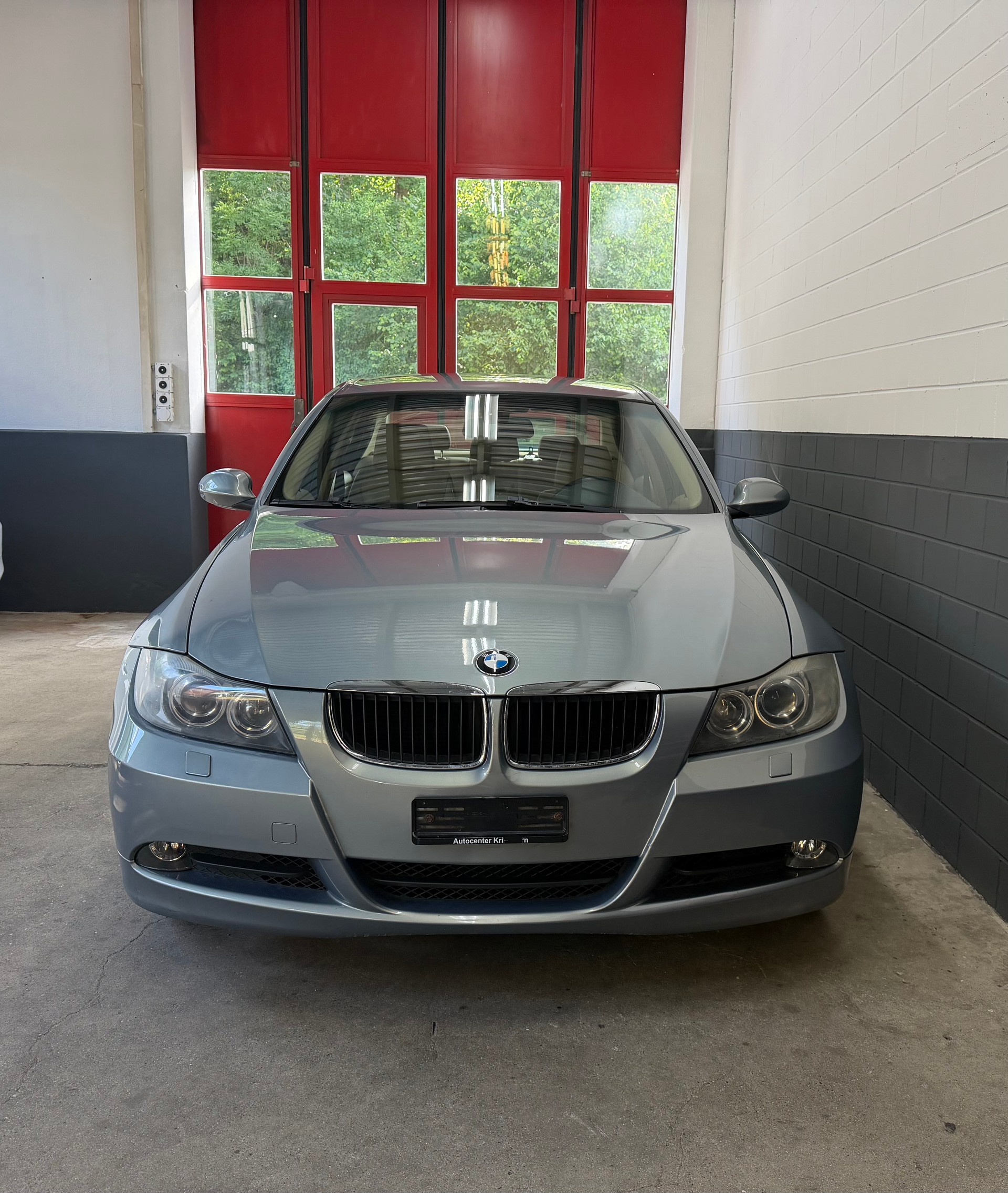 BMW 320i //NEU AB MFK-image-1