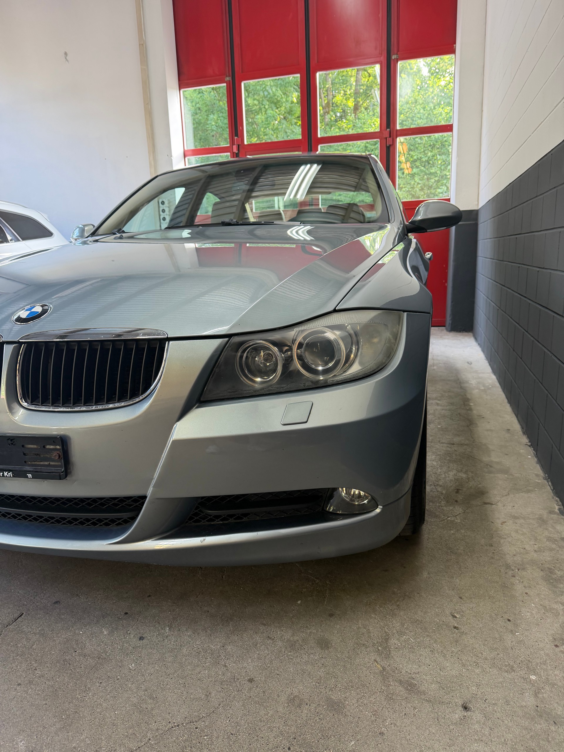 BMW 320i //NEU AB MFK-image-2